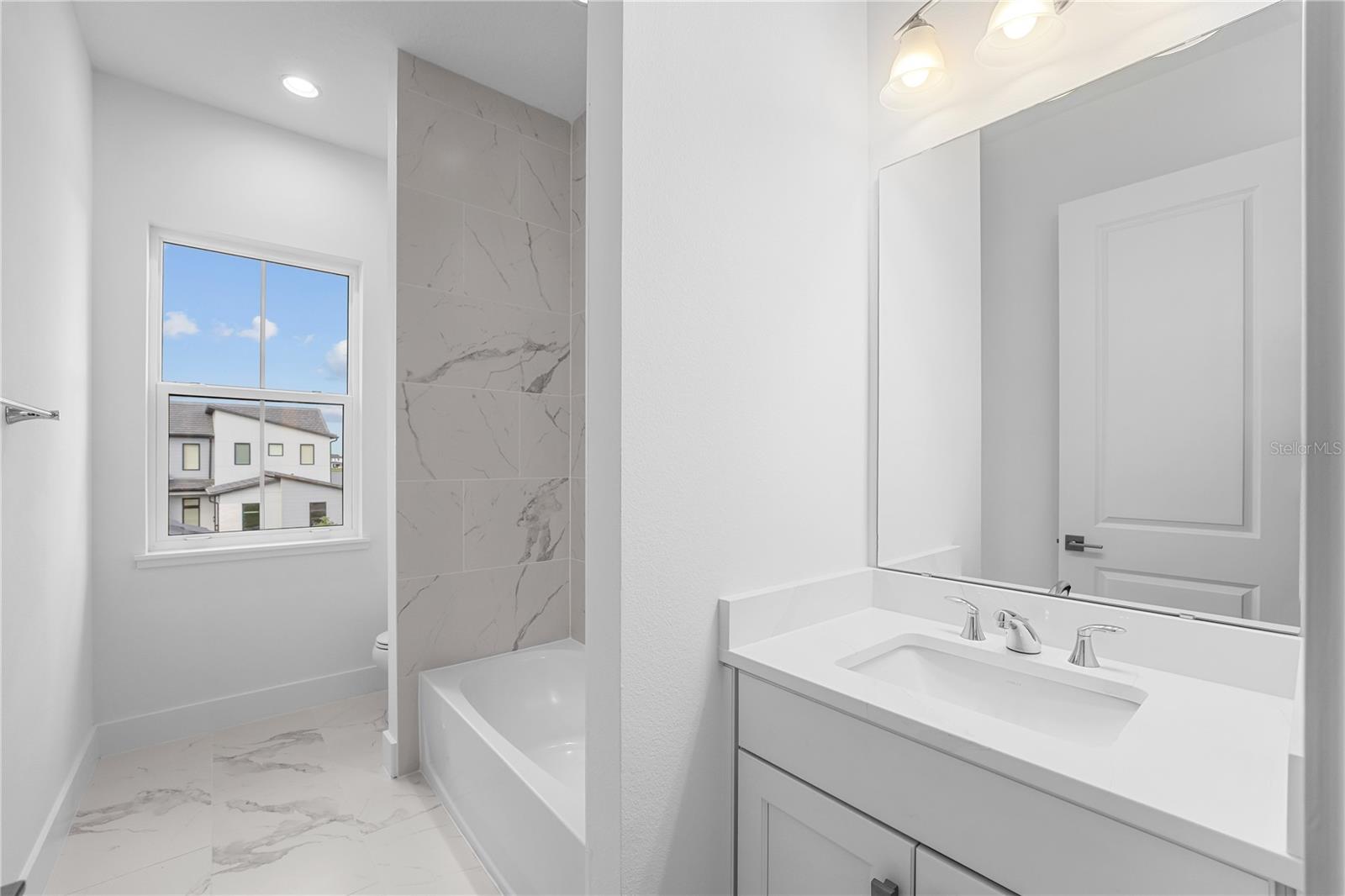 Image 33 of 61 For 9847 Laurel Berry Drive