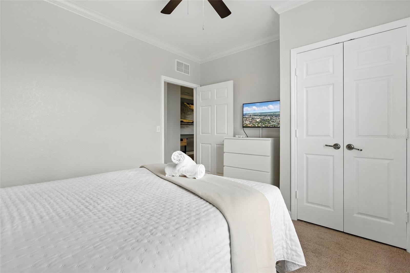 Image 23 of 38 For 8000 Tuscany Way 4405