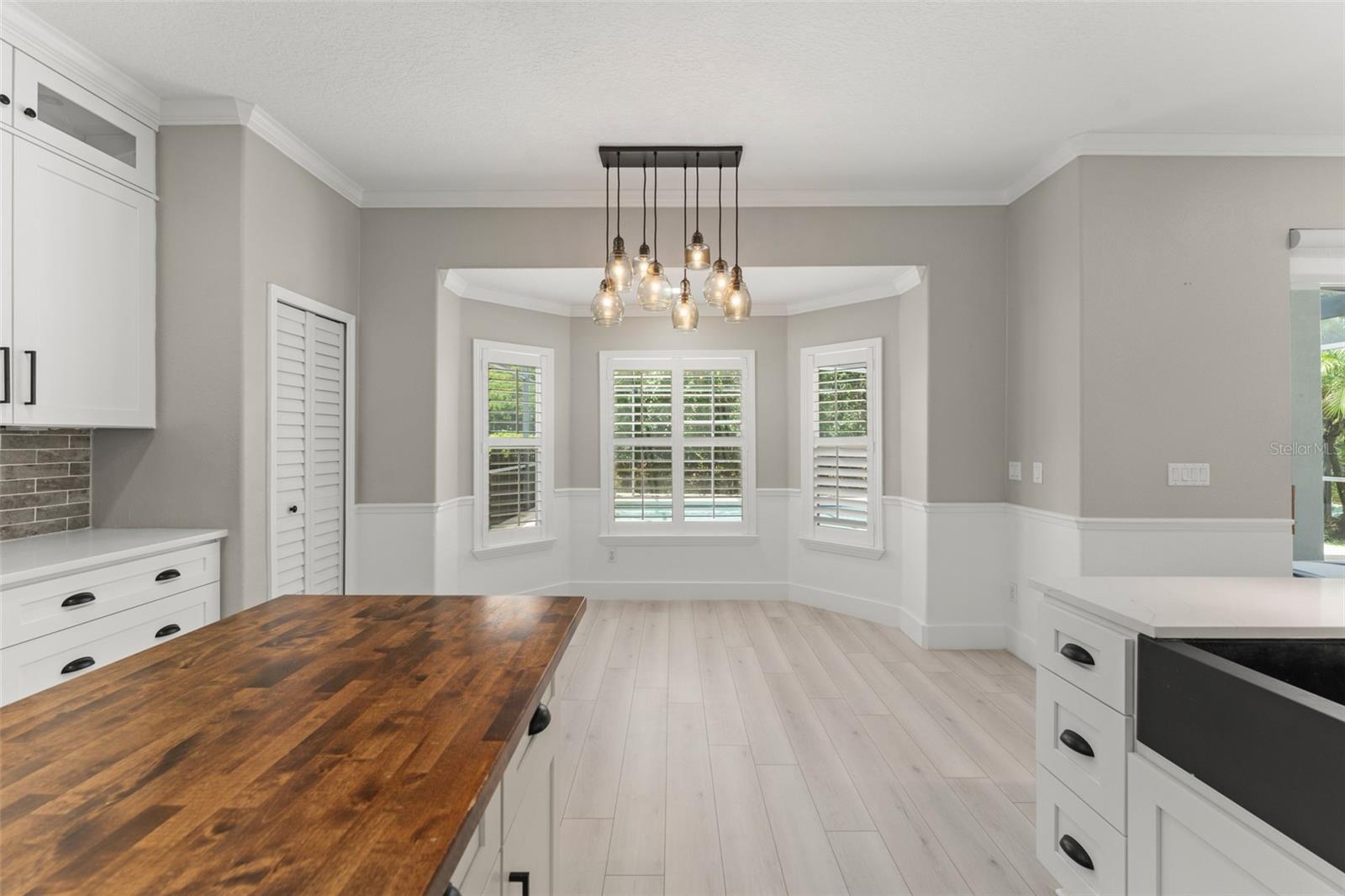 Image 11 of 48 For 2609 Lakemoor Drive