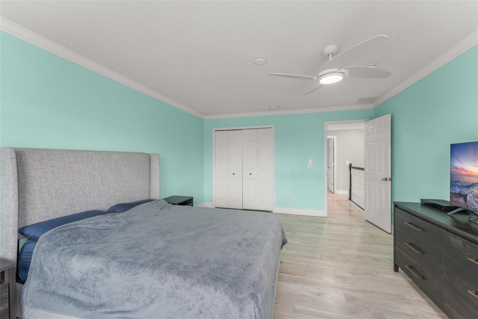 Image 33 of 48 For 2609 Lakemoor Drive