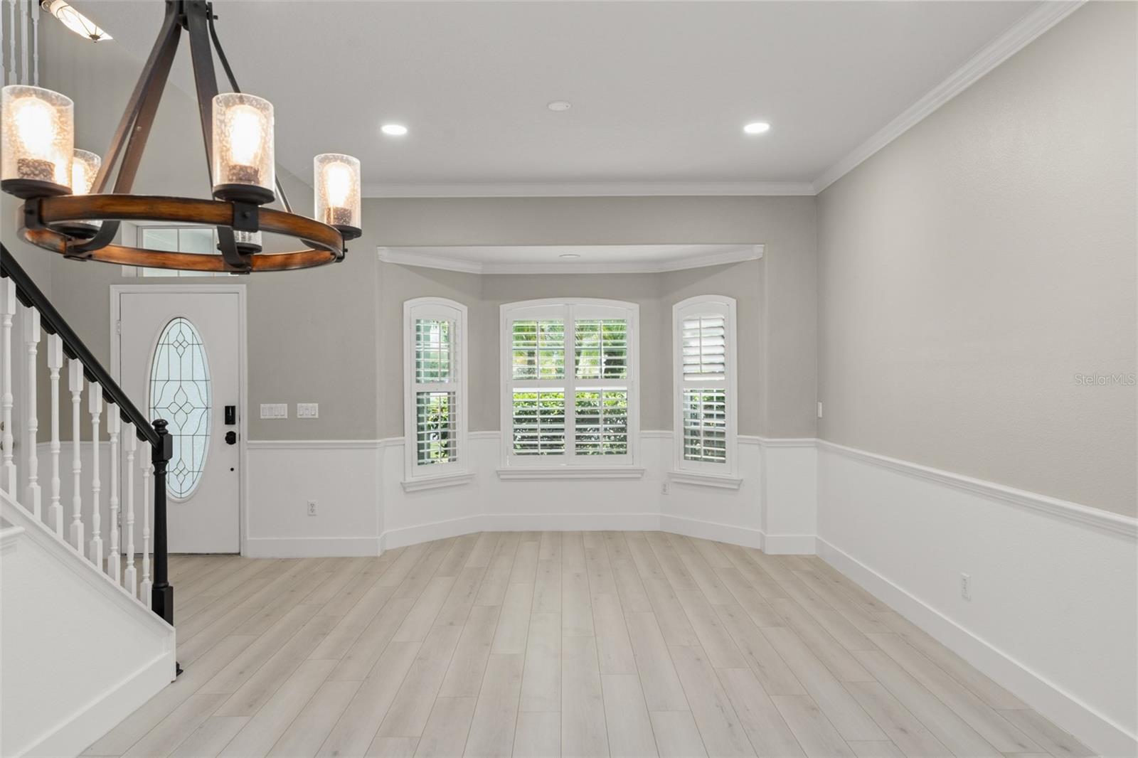 Image 8 of 48 For 2609 Lakemoor Drive