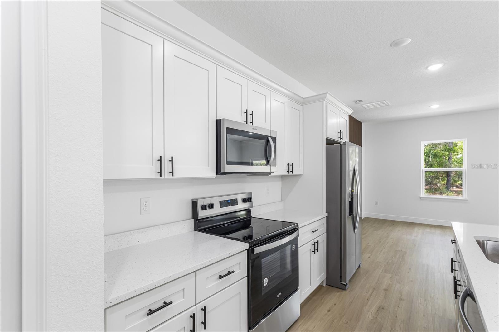 Image 22 of 55 For 1071 Hampshire Boulevard