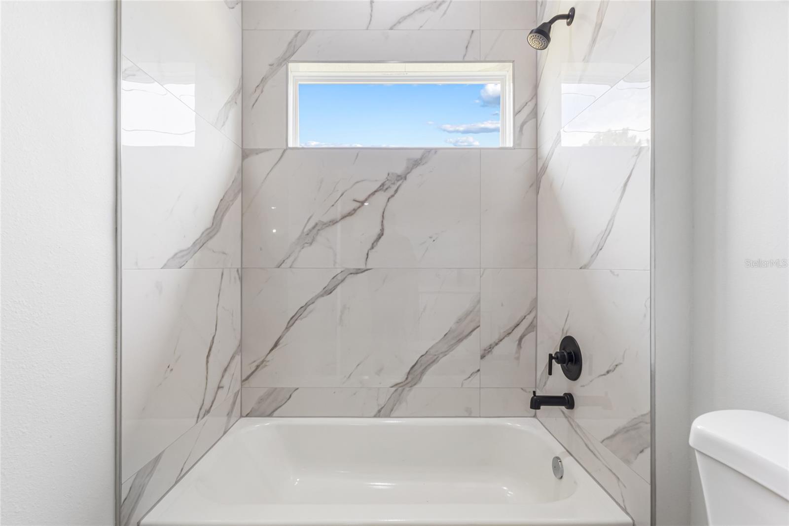 Image 32 of 55 For 1071 Hampshire Boulevard