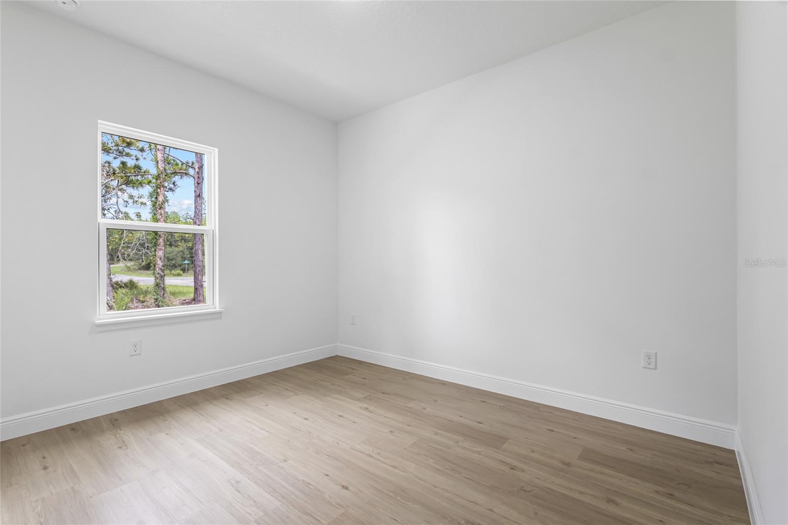 Image 35 of 55 For 1071 Hampshire Boulevard