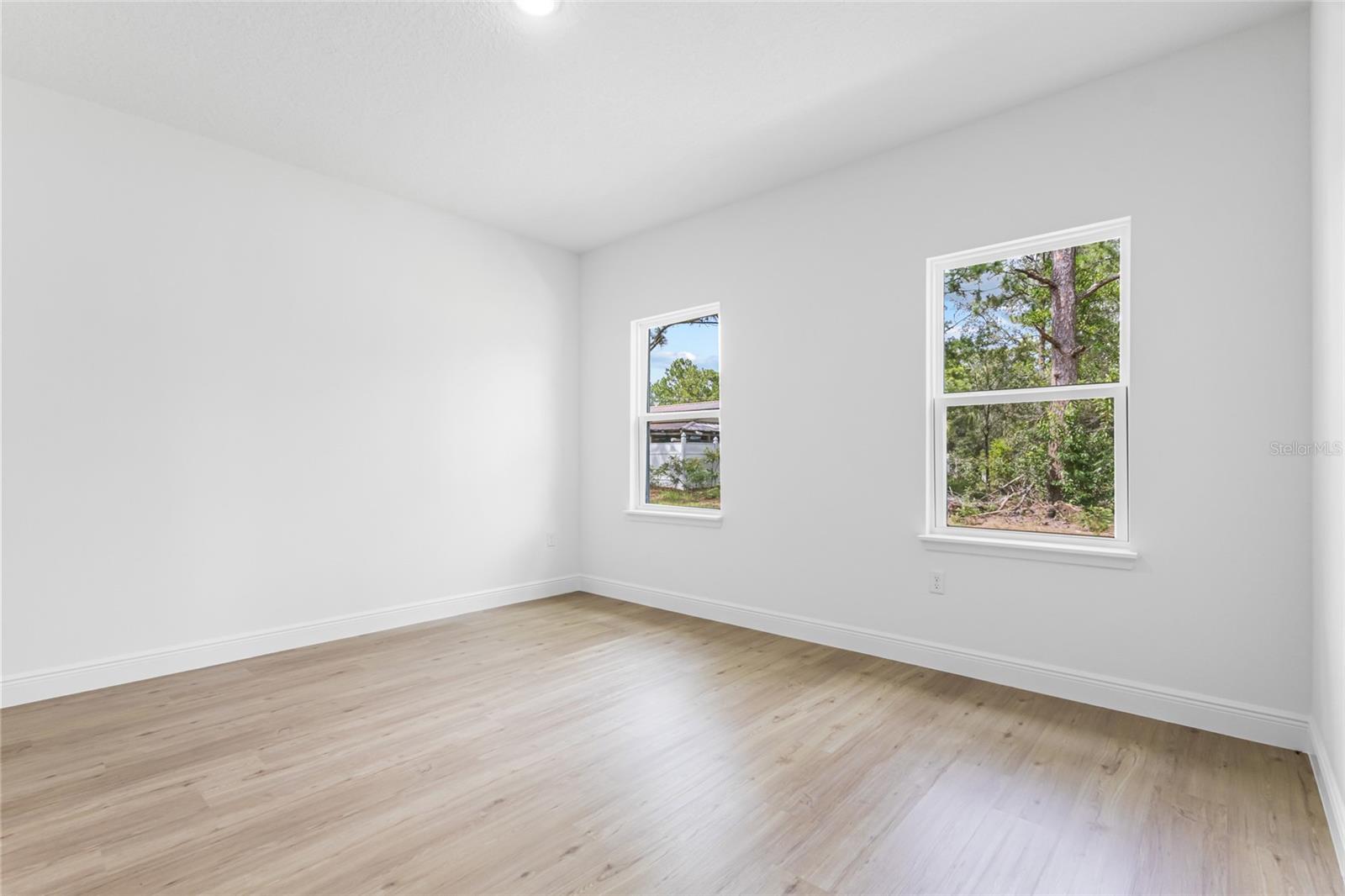 Image 38 of 55 For 1071 Hampshire Boulevard