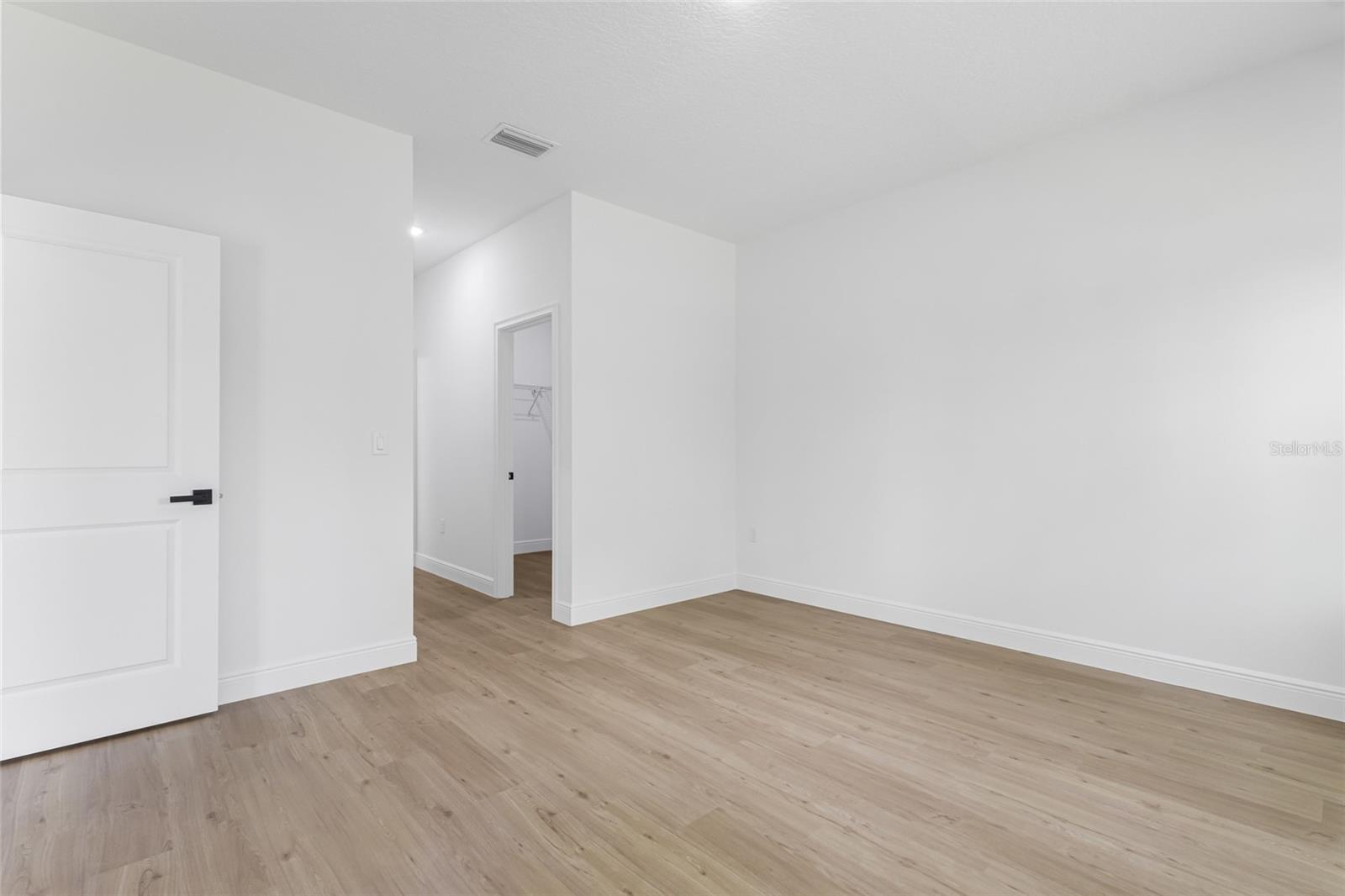 Image 39 of 55 For 1071 Hampshire Boulevard