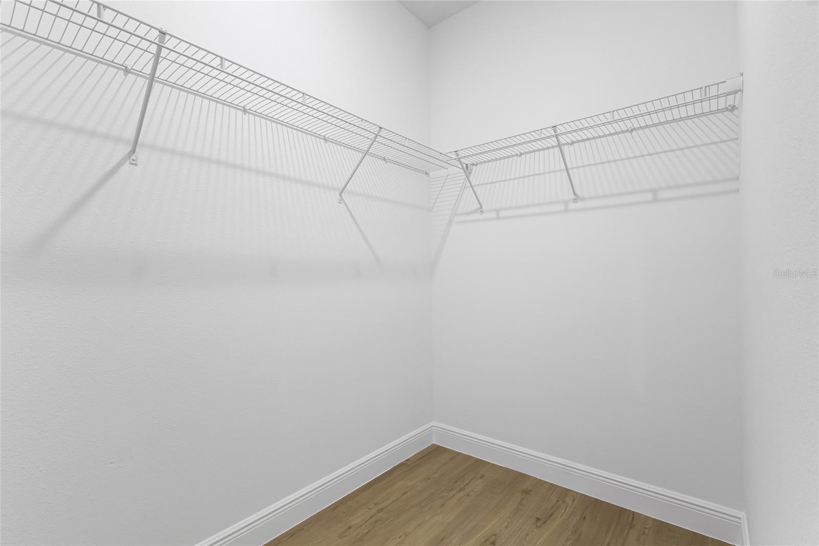 Image 41 of 55 For 1071 Hampshire Boulevard