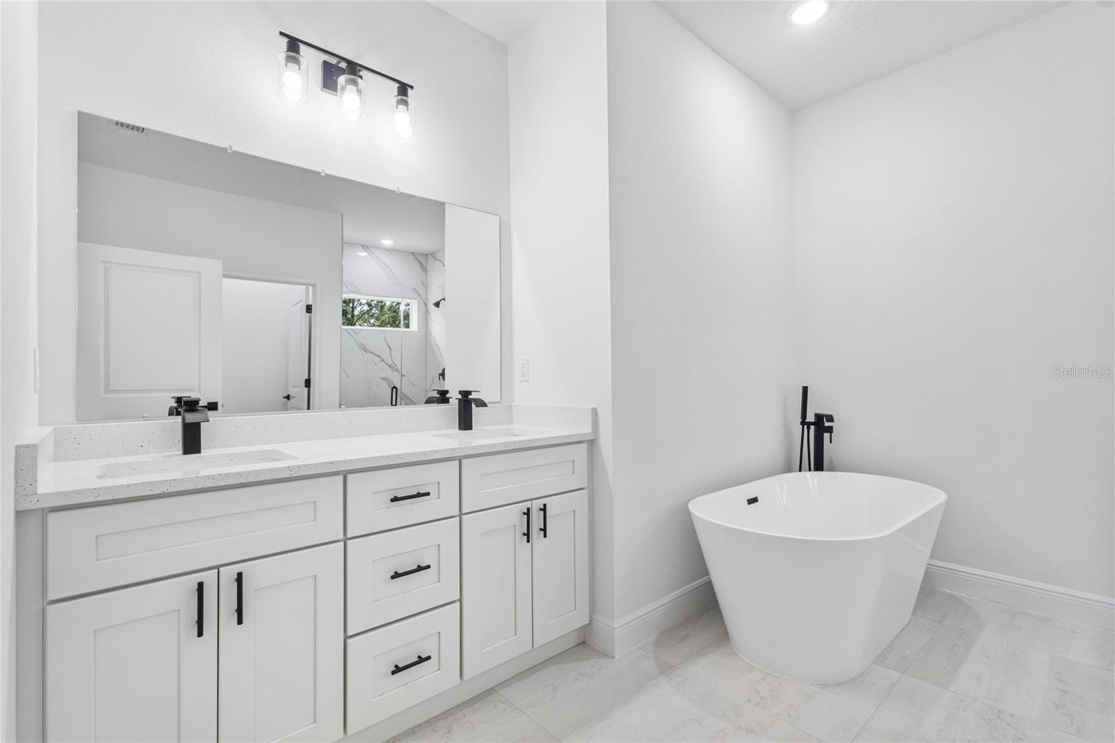 Image 43 of 55 For 1071 Hampshire Boulevard