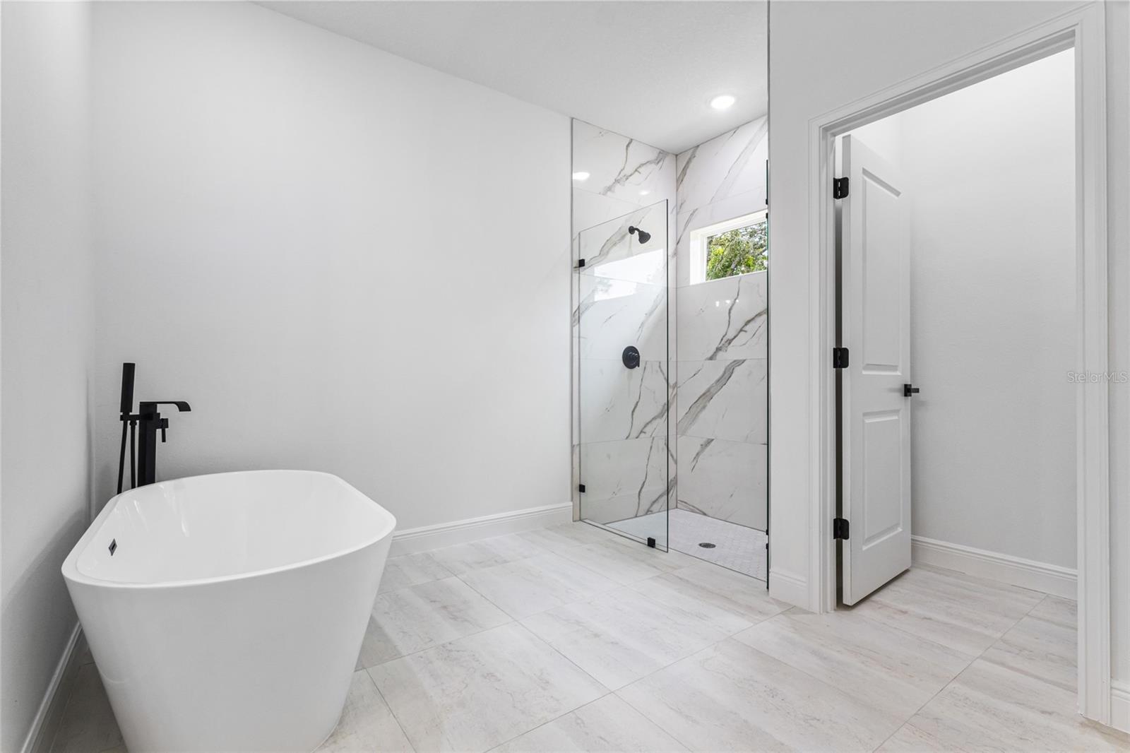 Image 46 of 55 For 1071 Hampshire Boulevard