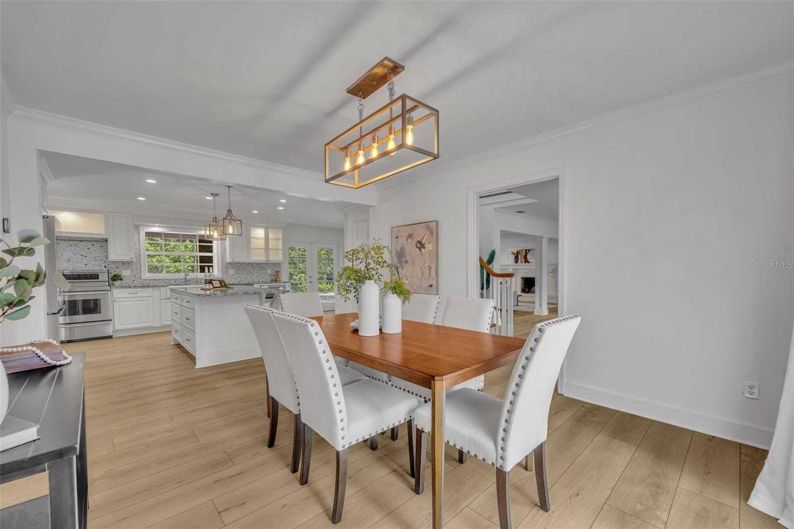 Image 20 of 67 For 301 Sweetwater Club Boulevard