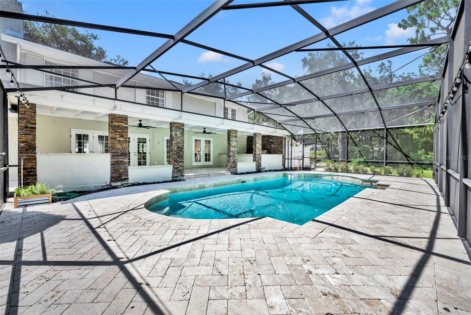 Image 46 of 67 For 301 Sweetwater Club Boulevard