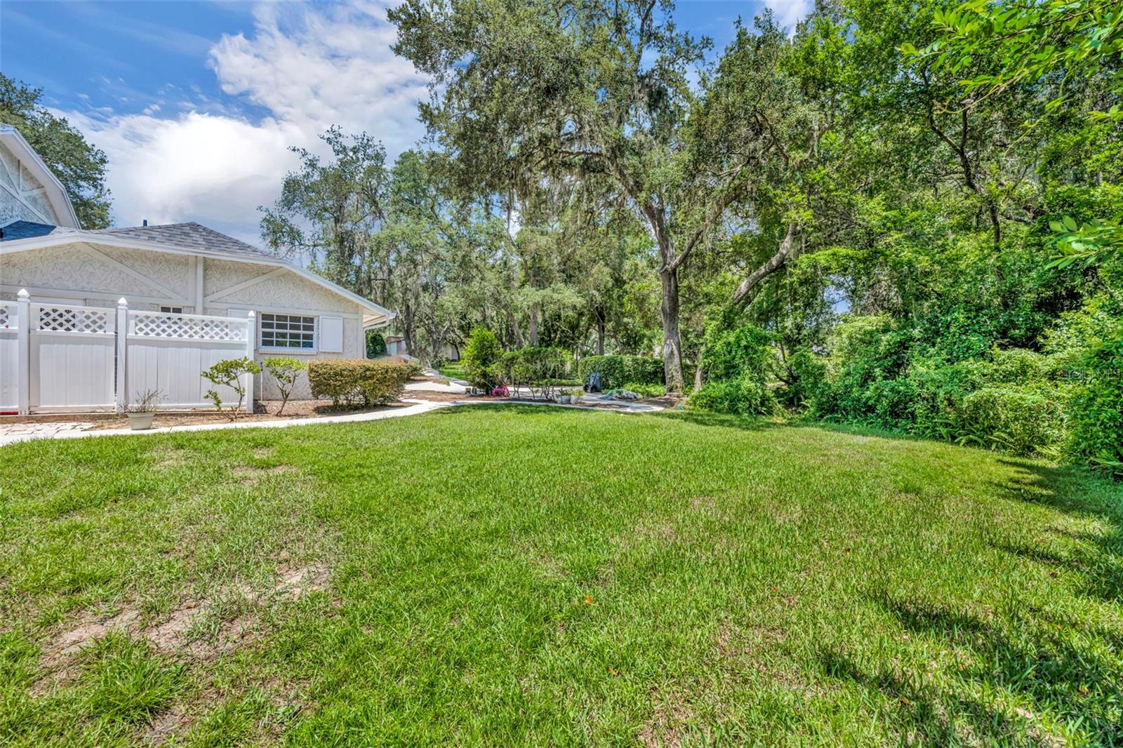 Image 55 of 67 For 301 Sweetwater Club Boulevard