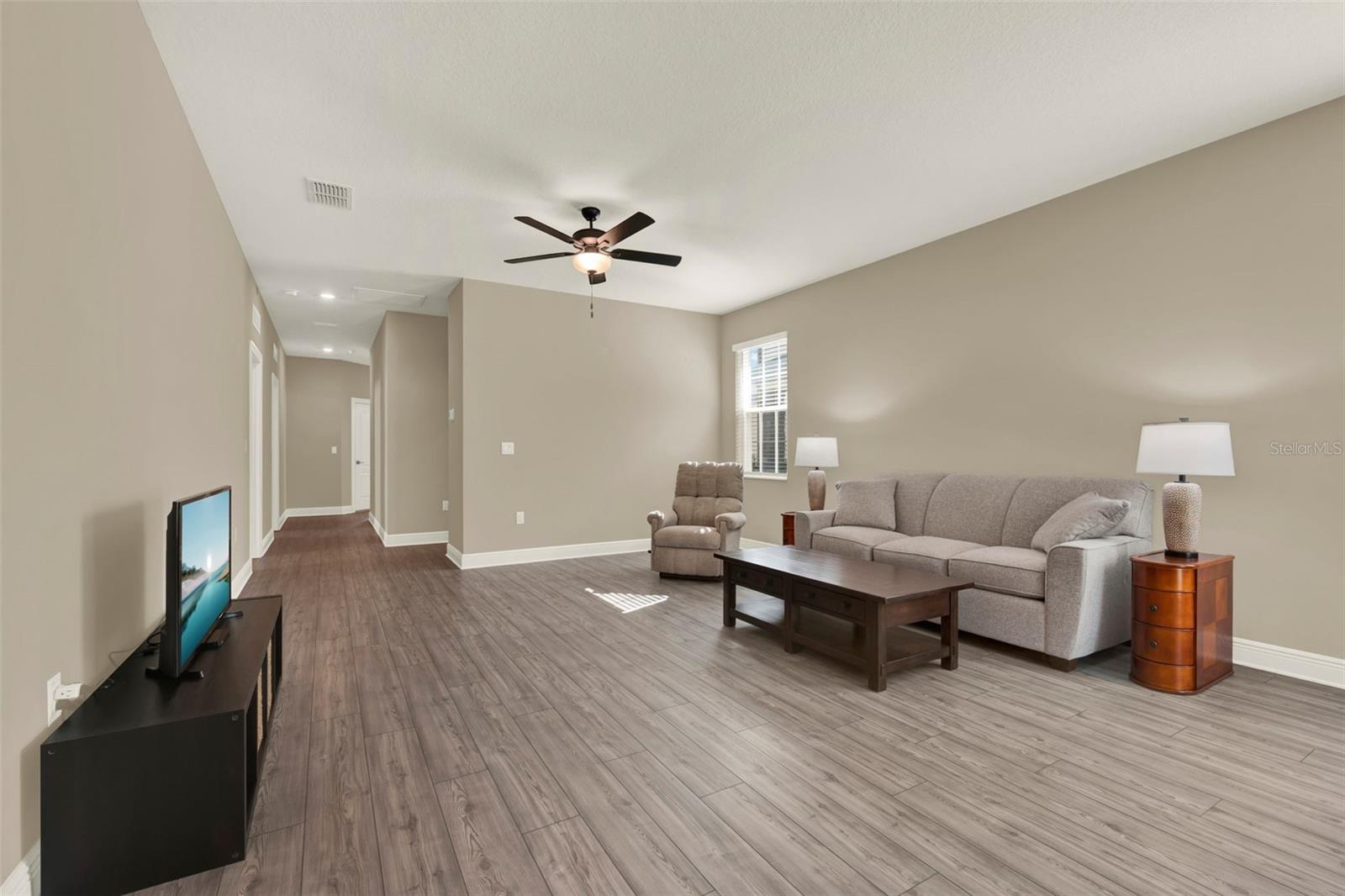 Image 11 of 70 For 7800 Somersworth Drive