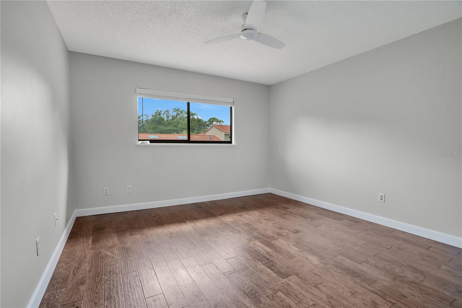 Image 16 of 37 For 7760 Windbreak Road