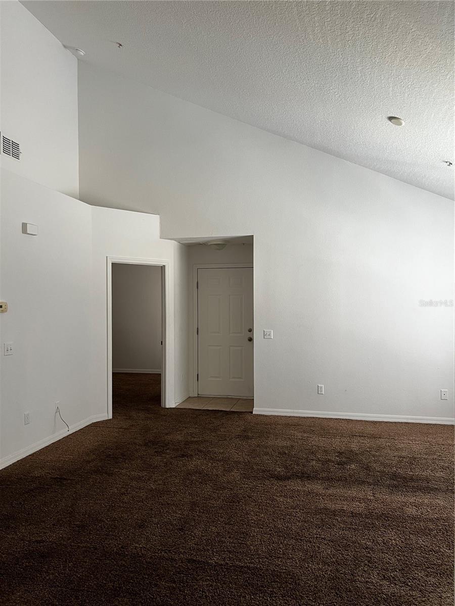 Image 13 of 19 For 970 Spring Garden Avenue 323