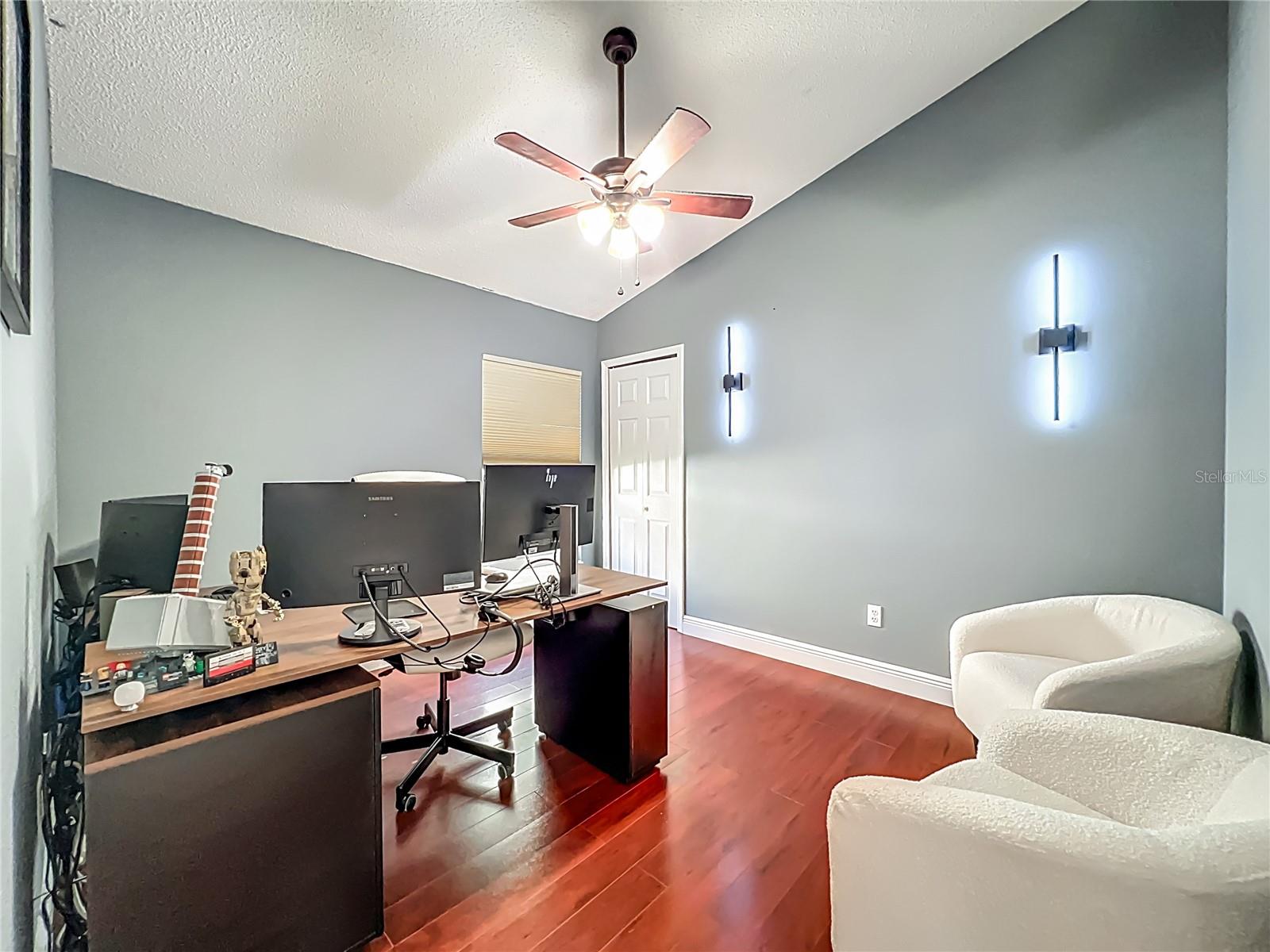 Image 34 of 48 For 13539 Emeraldview Drive