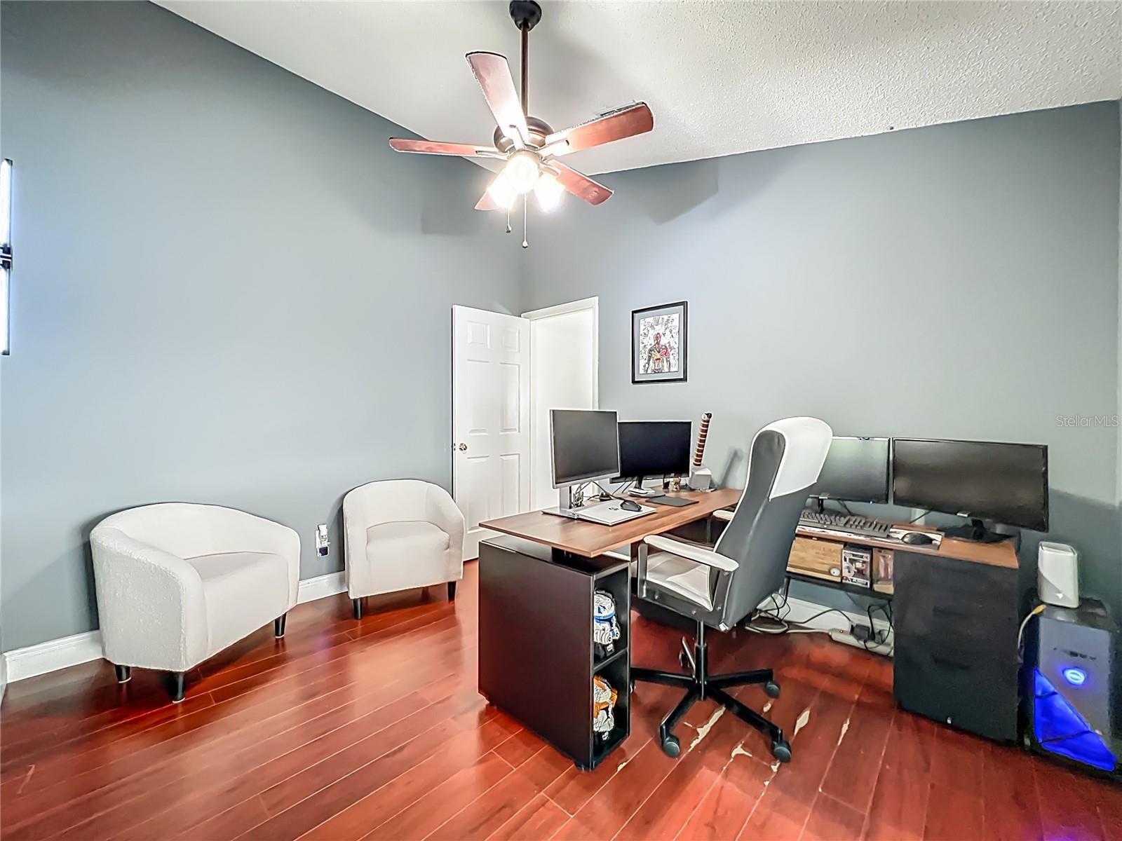 Image 36 of 48 For 13539 Emeraldview Drive