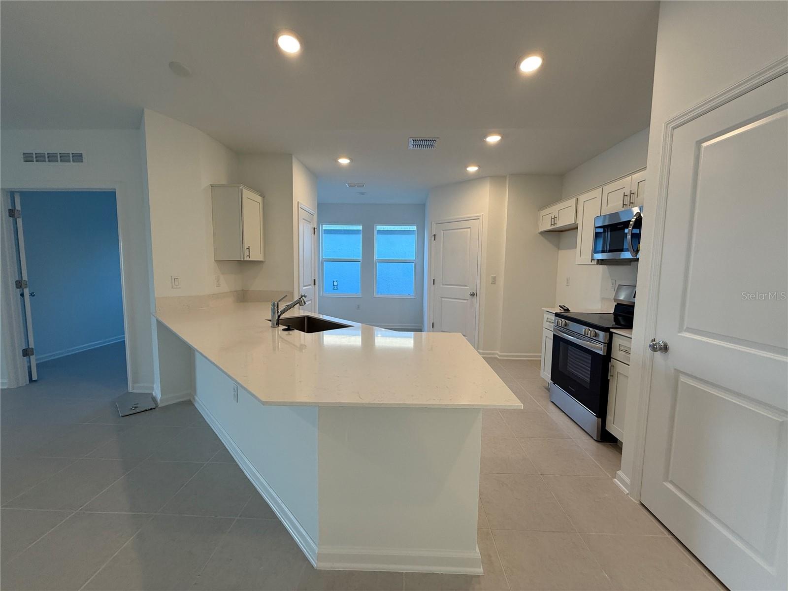Image 7 of 68 For 5786 Gingham Drive