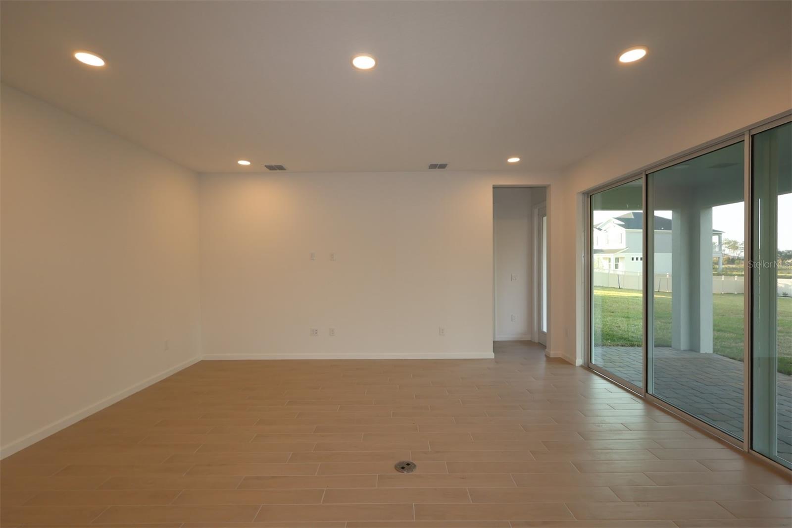 Image 46 of 64 For 5426 Park Guell Street