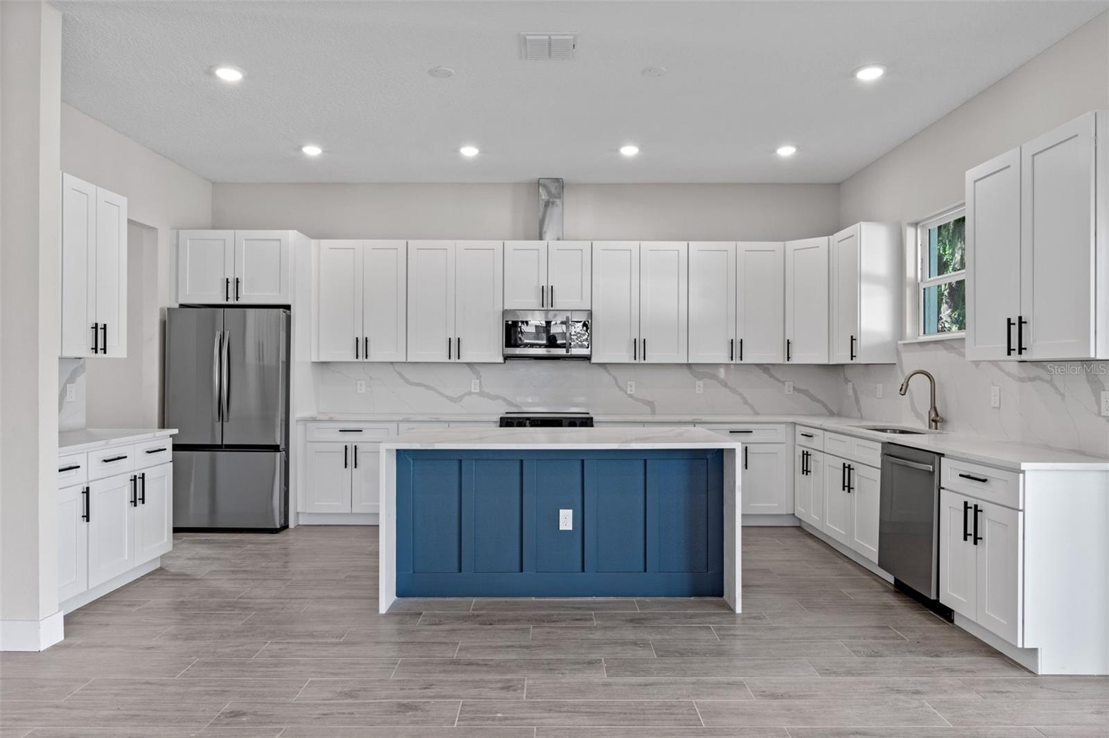 Image 11 of 45 For 2718 Keystone Drive