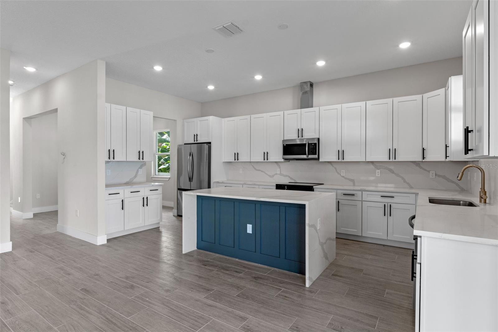 Image 13 of 45 For 2718 Keystone Drive