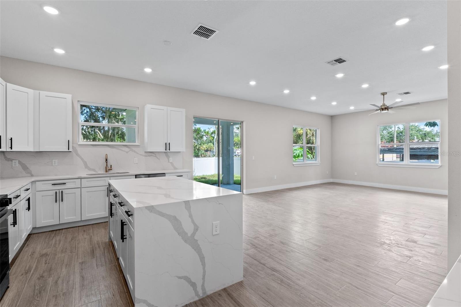 Image 15 of 45 For 2718 Keystone Drive