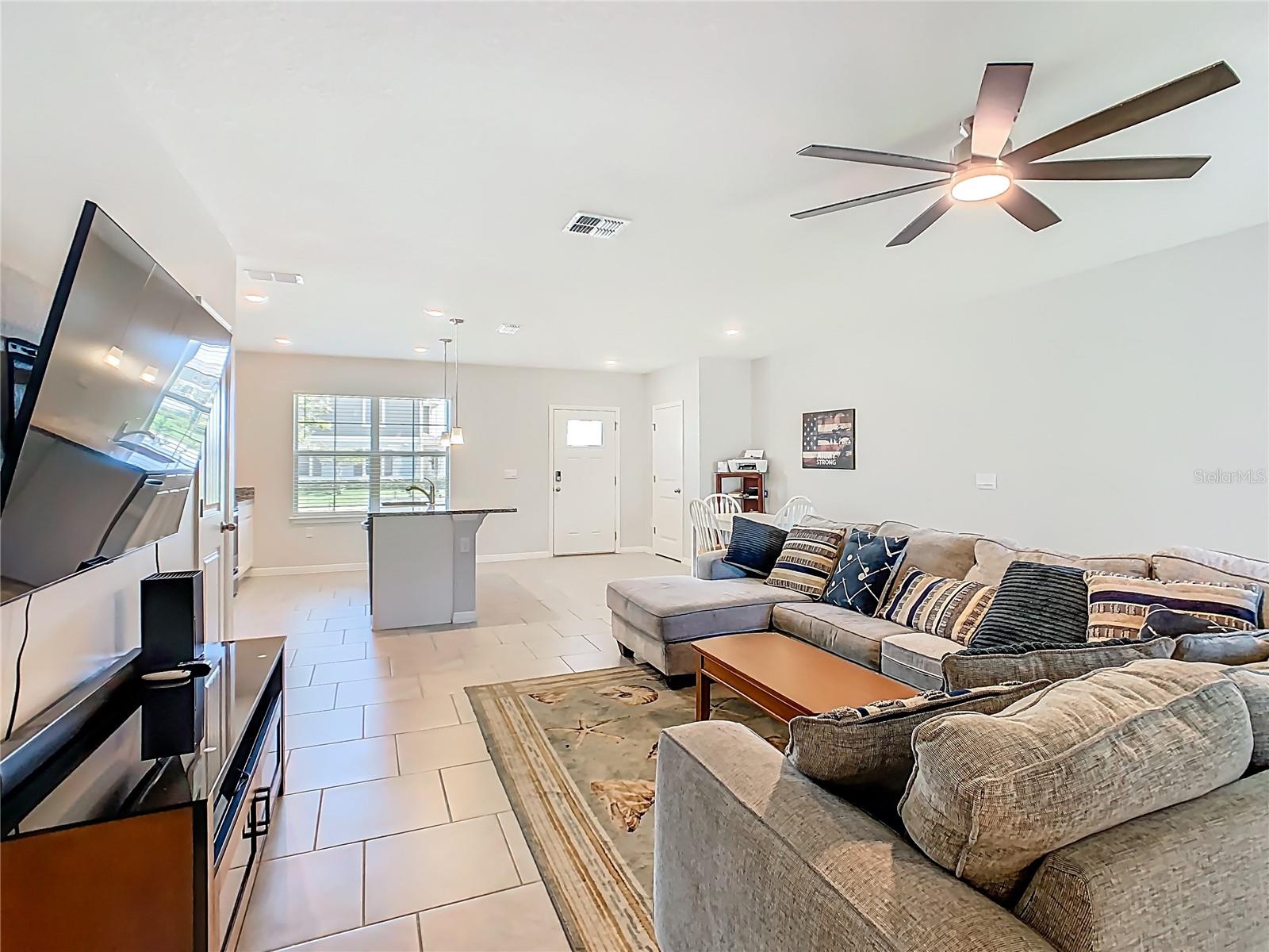 Image 14 of 51 For 13158 Bounty Avenue