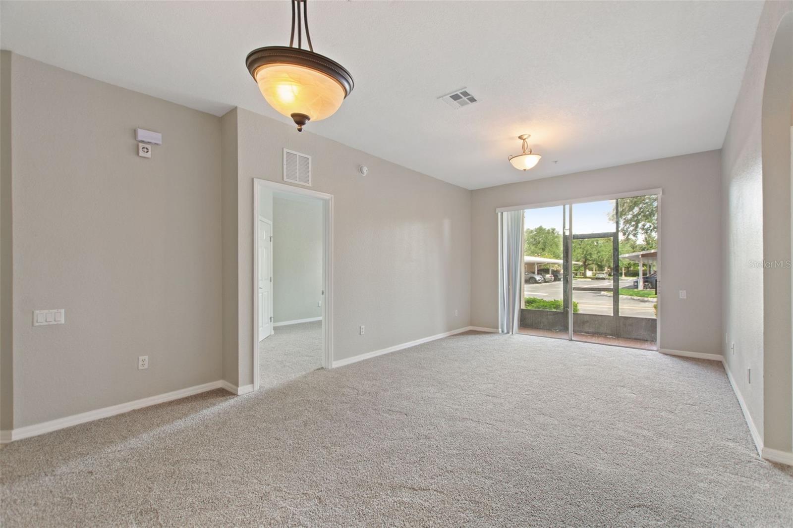 Image 12 of 41 For 1351 Venezia Court 101