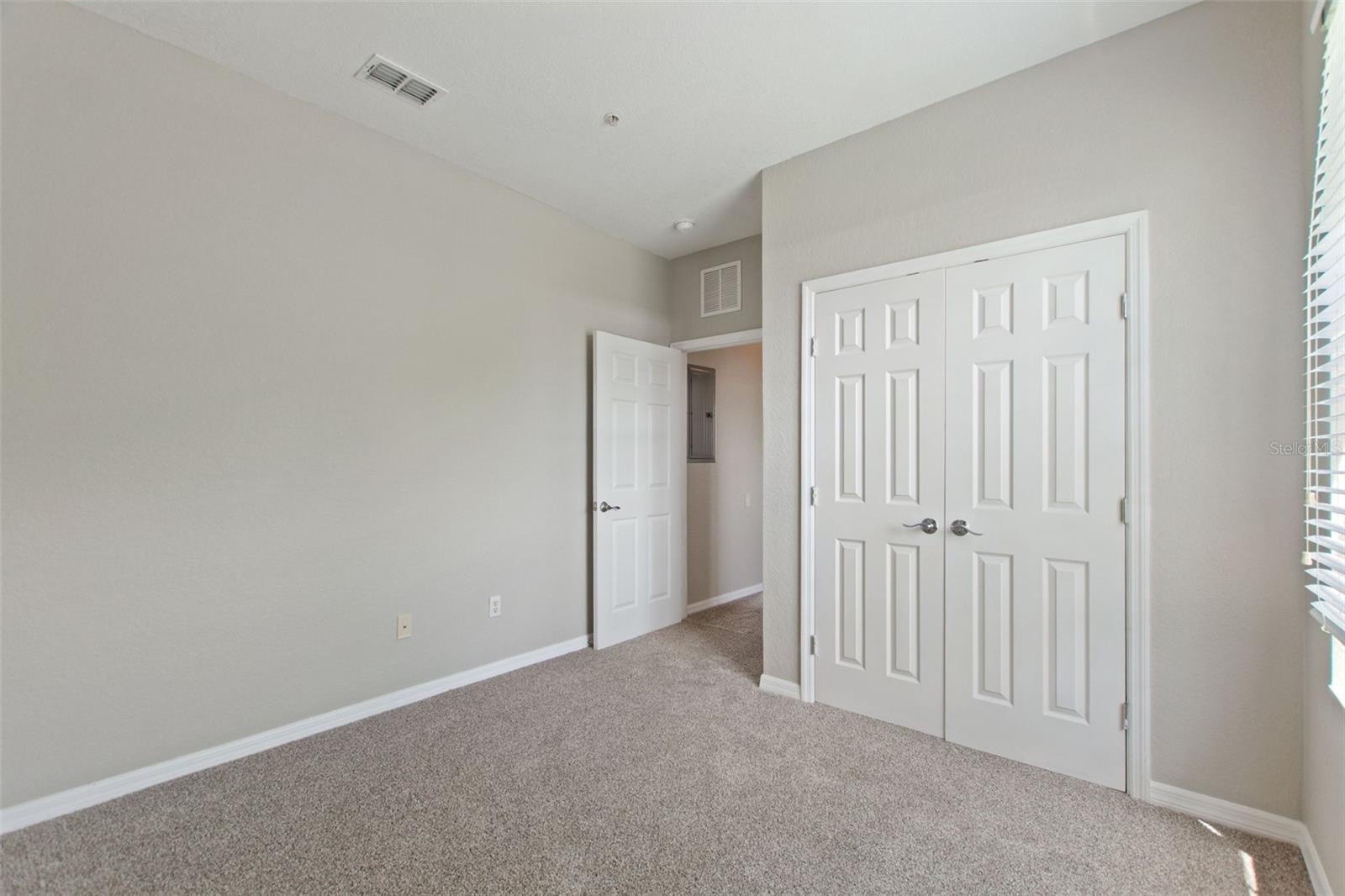 Image 18 of 41 For 1351 Venezia Court 101