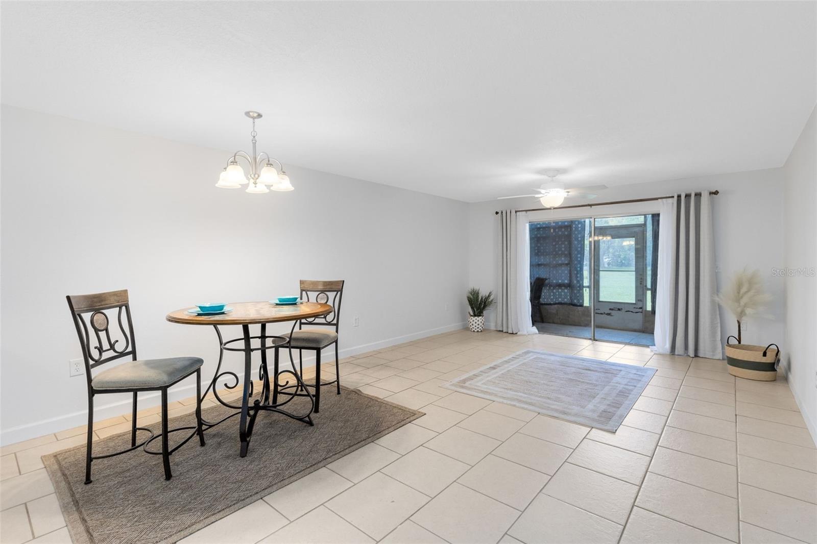 Image 13 of 30 For 1806 Amberly Avenue F46