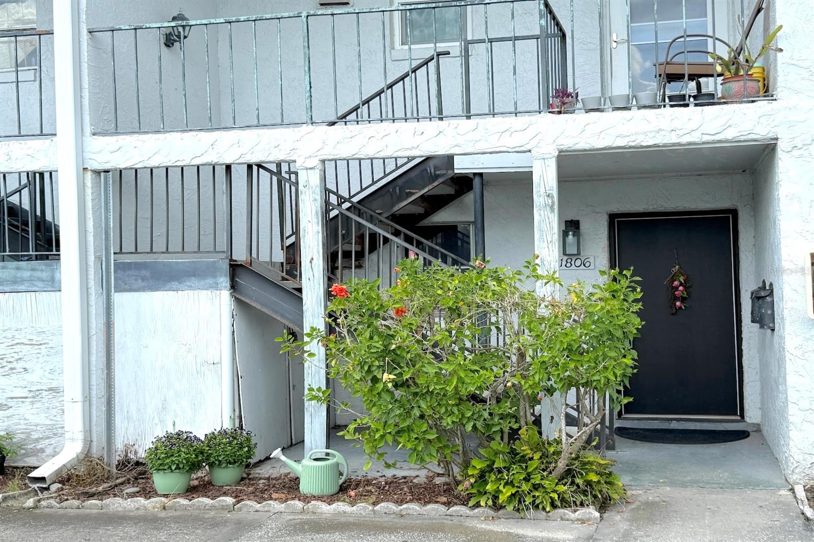 Image 5 of 30 For 1806 Amberly Avenue F46