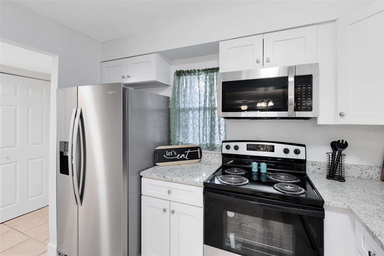 Image 9 of 30 For 1806 Amberly Avenue F46