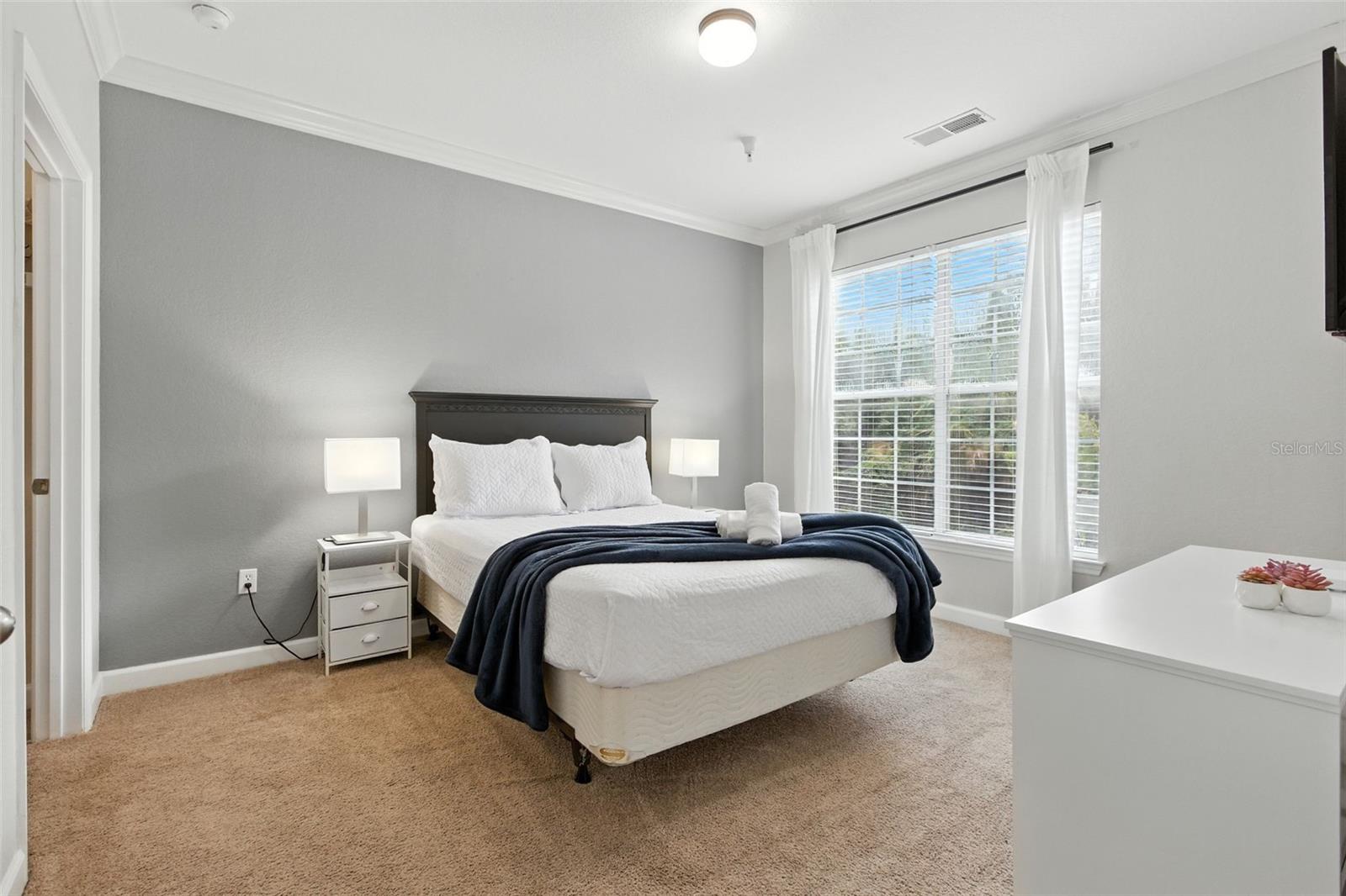 Image 15 of 43 For 8010 Tuscany Way 5206