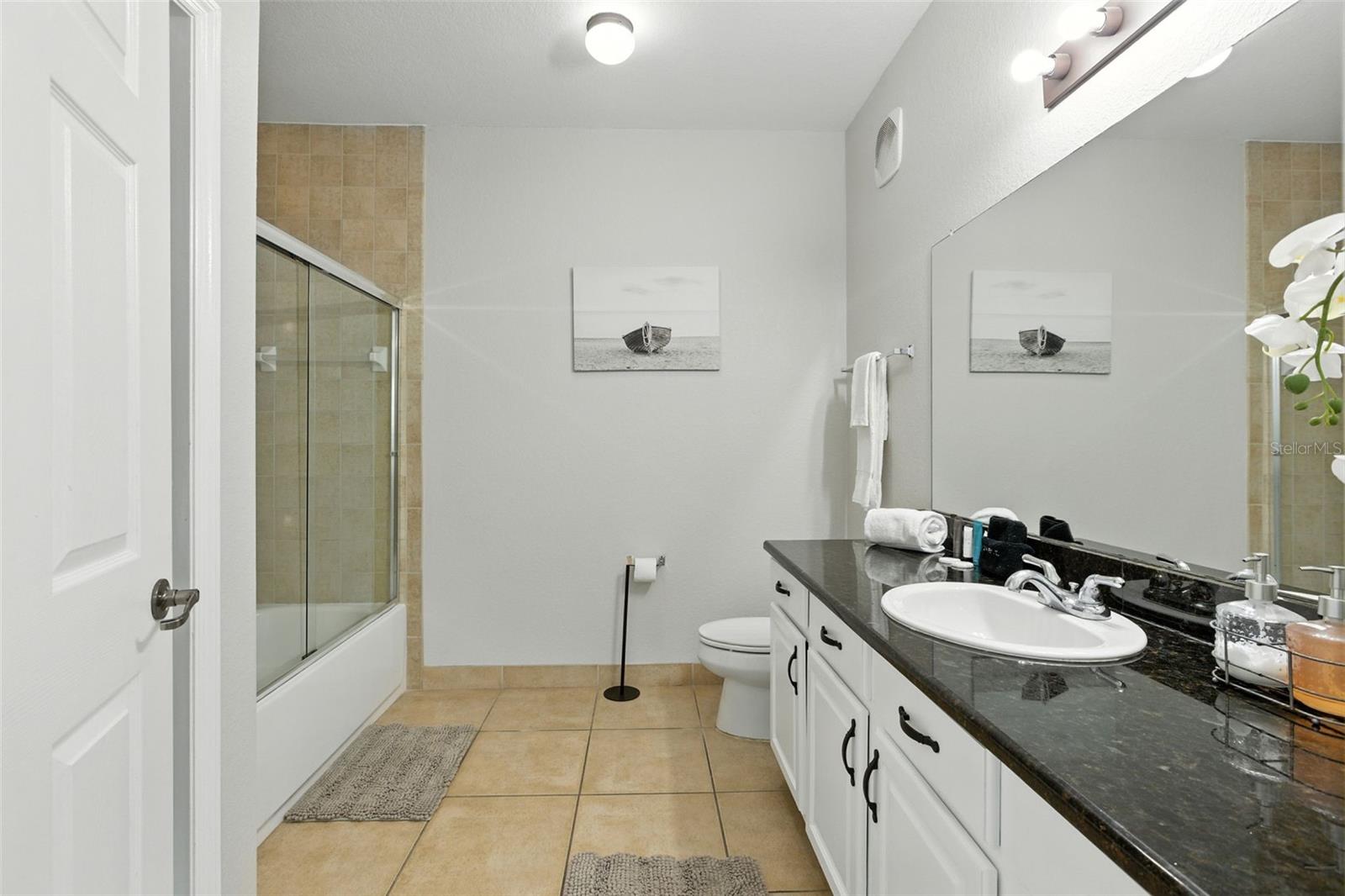 Image 19 of 43 For 8010 Tuscany Way 5206