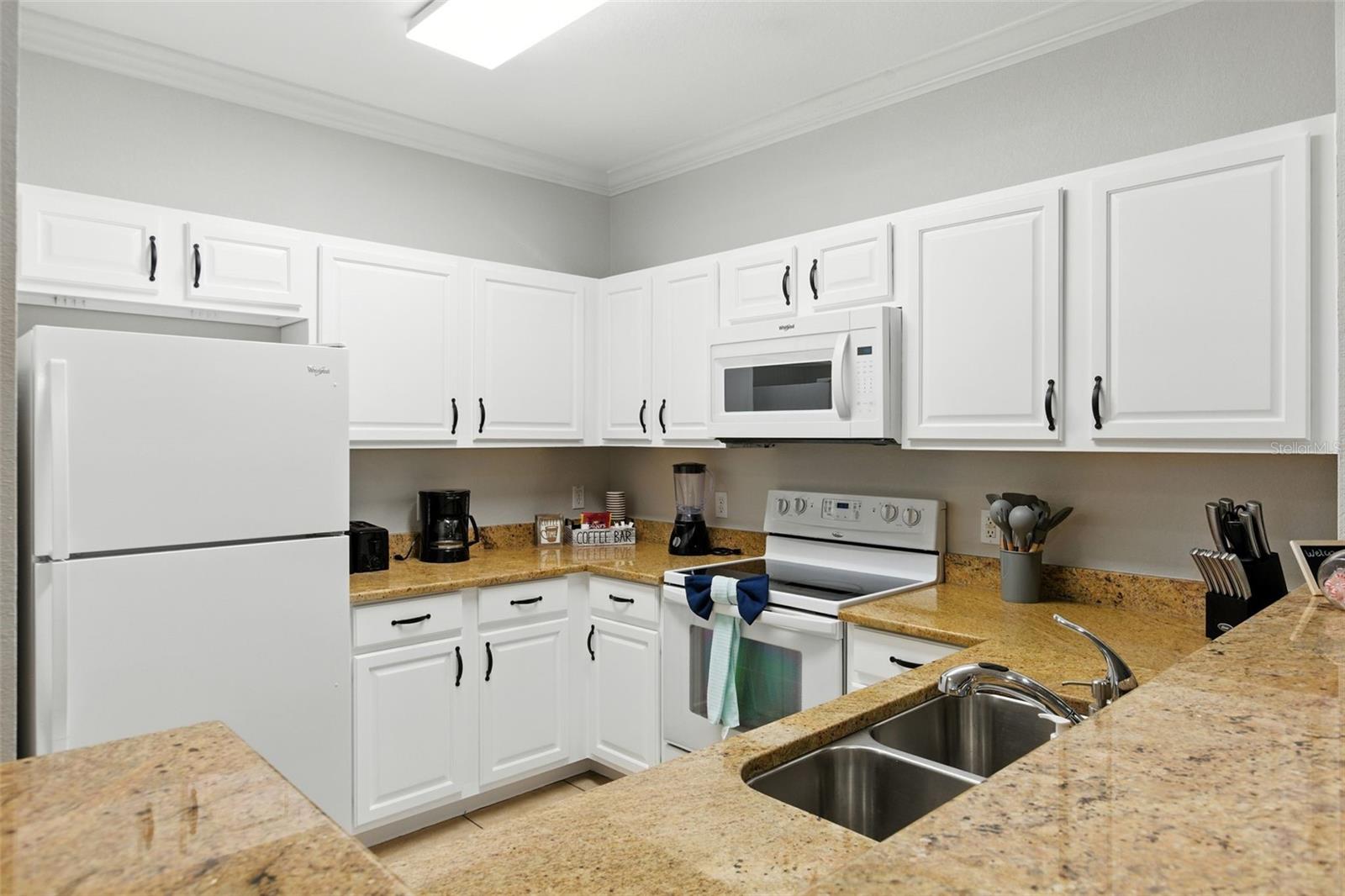 Image 7 of 43 For 8010 Tuscany Way 5206