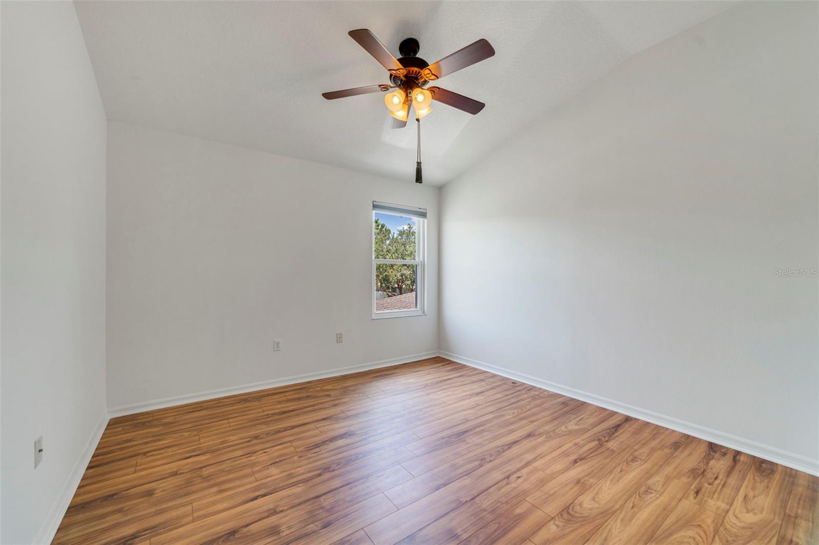 Image 11 of 24 For 13730 Lensdale Lane