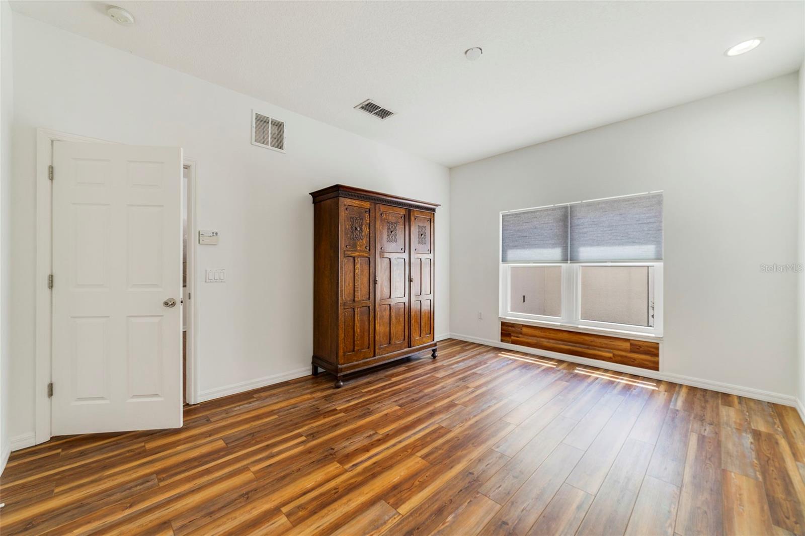 Image 22 of 24 For 13730 Lensdale Lane