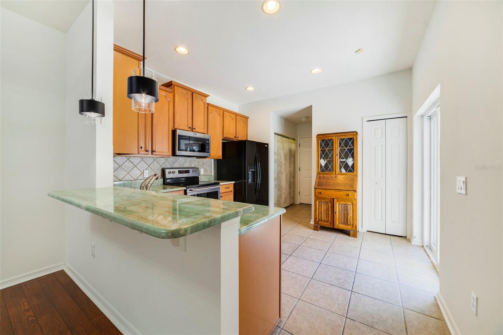Image 4 of 24 For 13730 Lensdale Lane