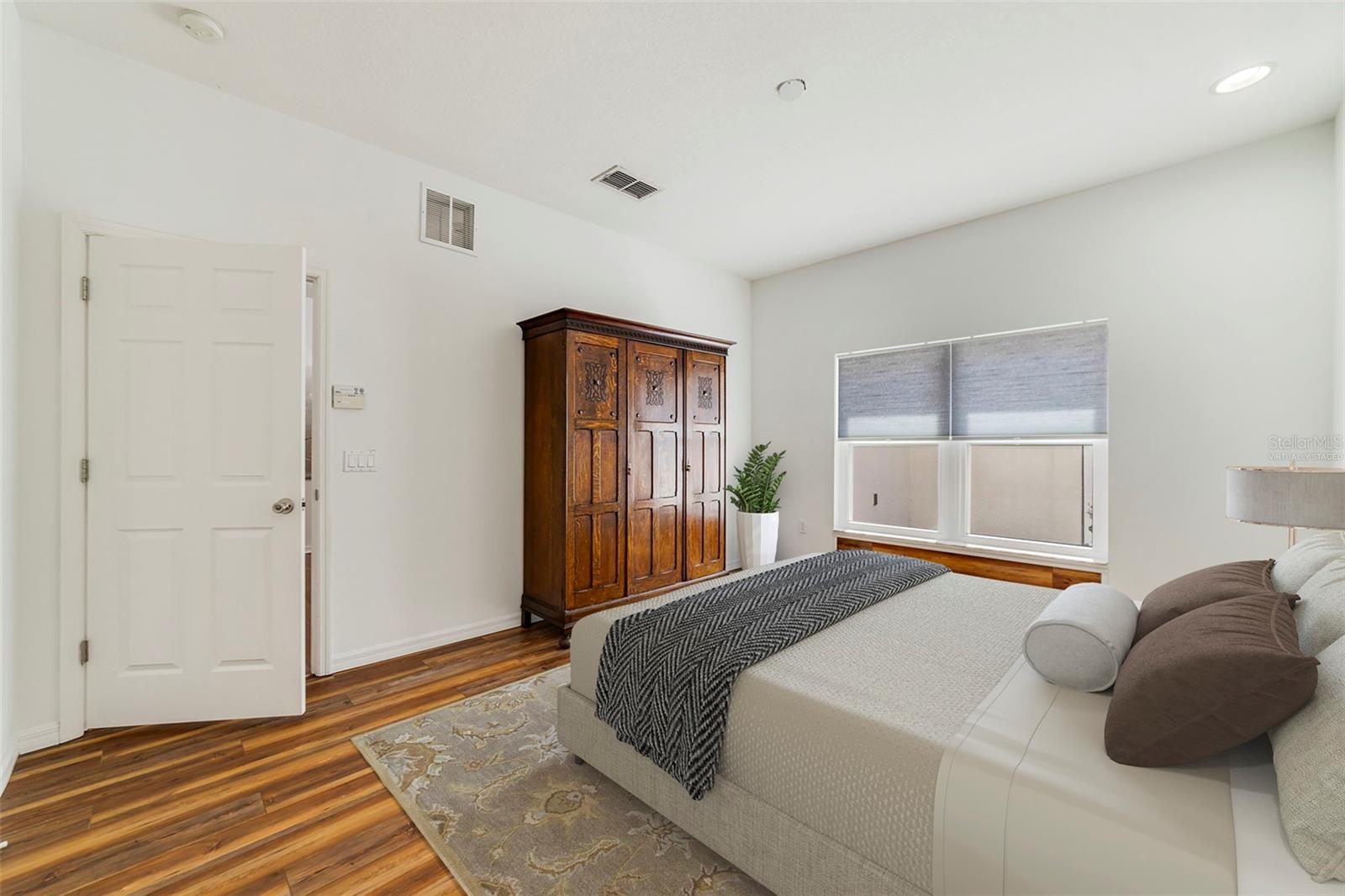 Image 6 of 24 For 13730 Lensdale Lane