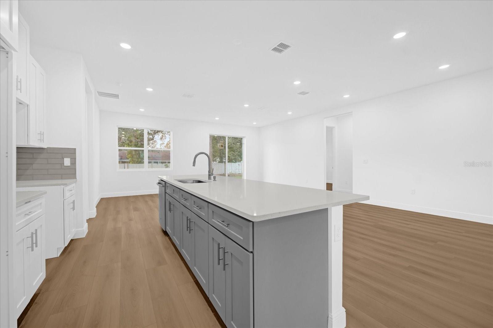 Image 12 of 36 For 4944 Tinkham Avenue