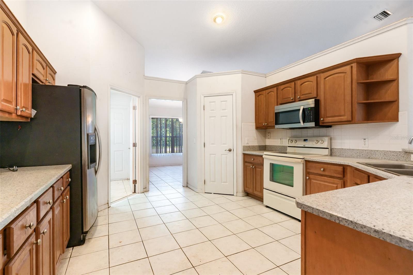 Image 11 of 40 For 8737 156th Street