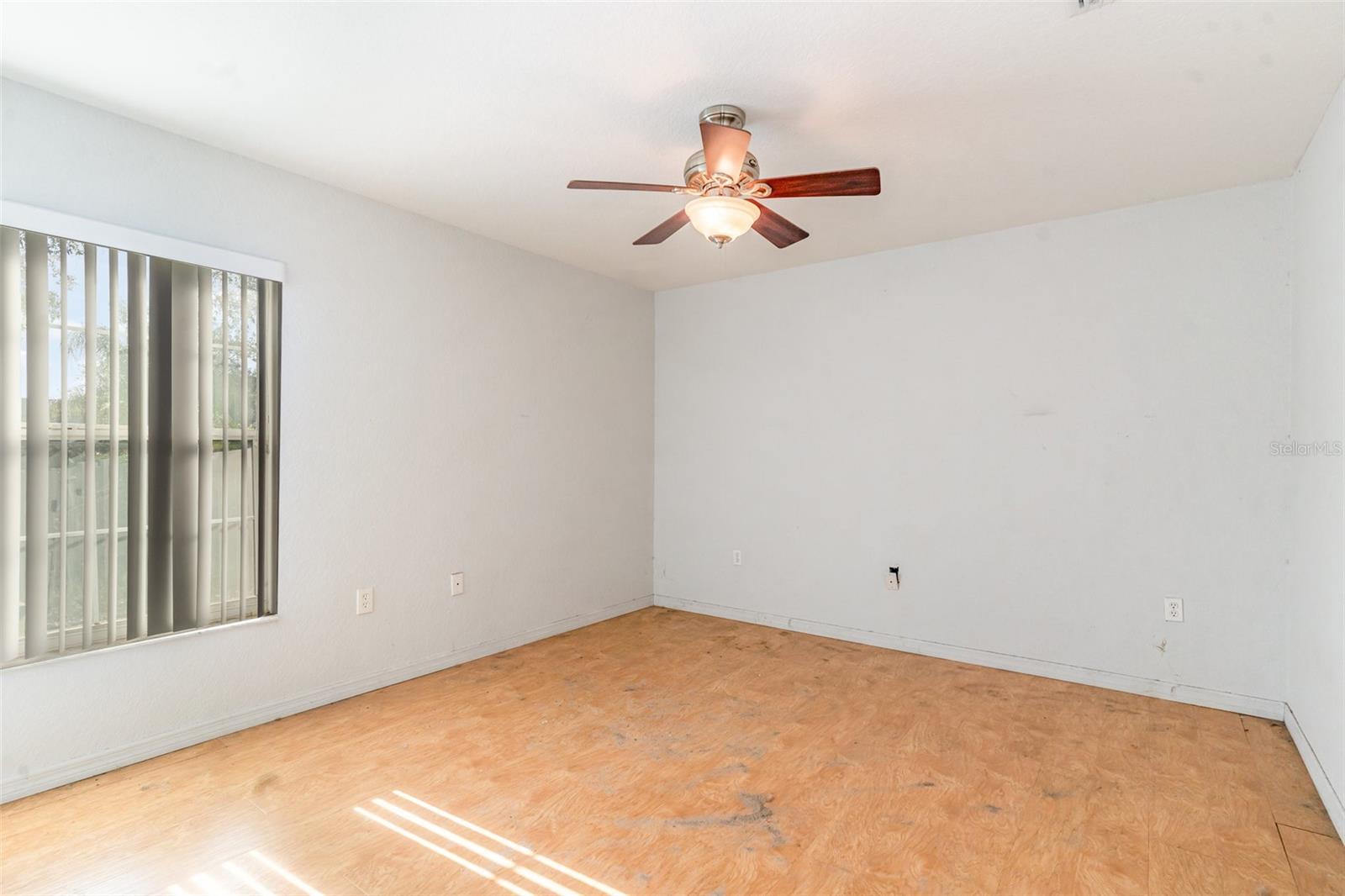 Image 15 of 40 For 8737 156th Street