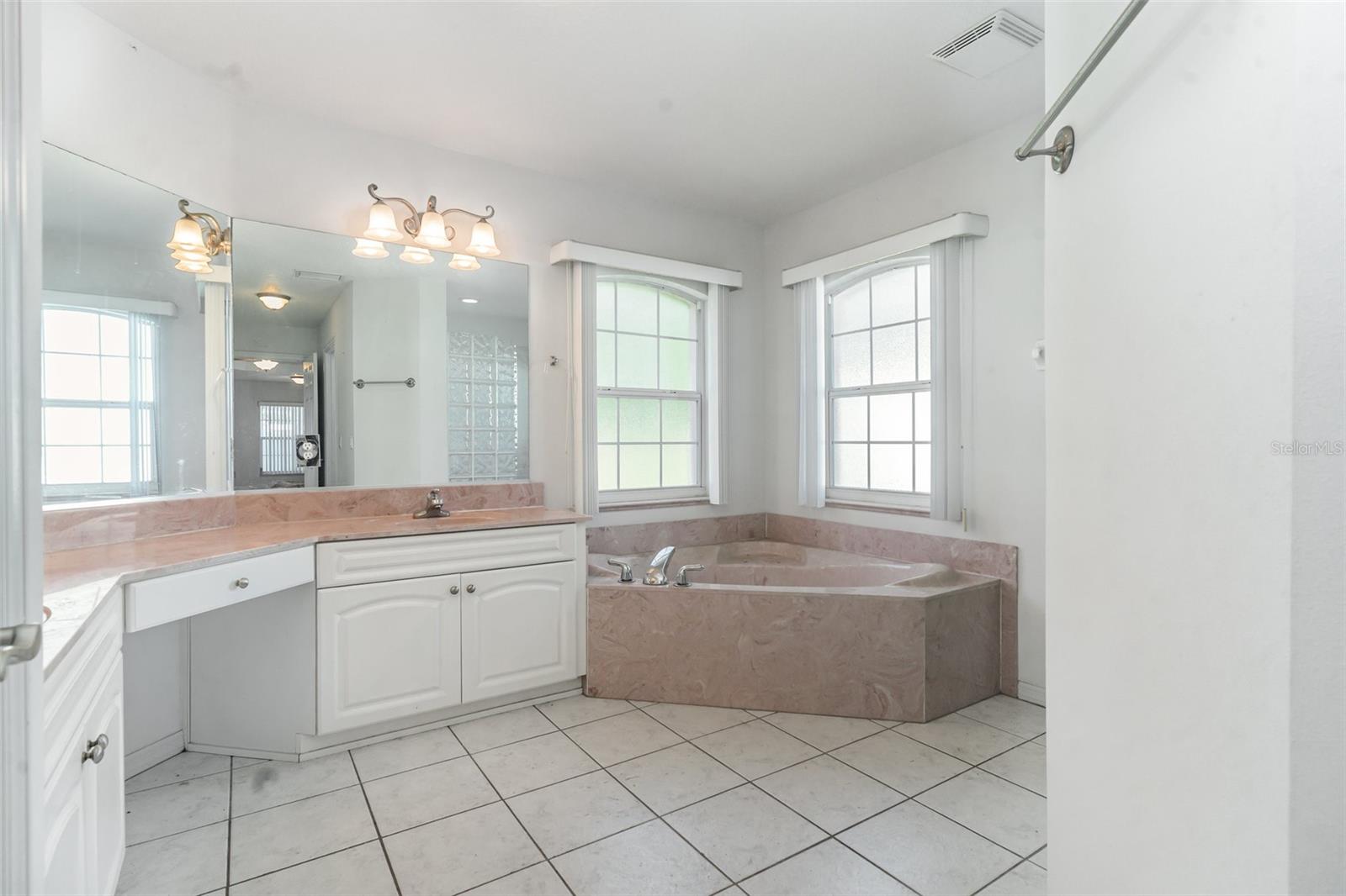 Image 27 of 40 For 8737 156th Street