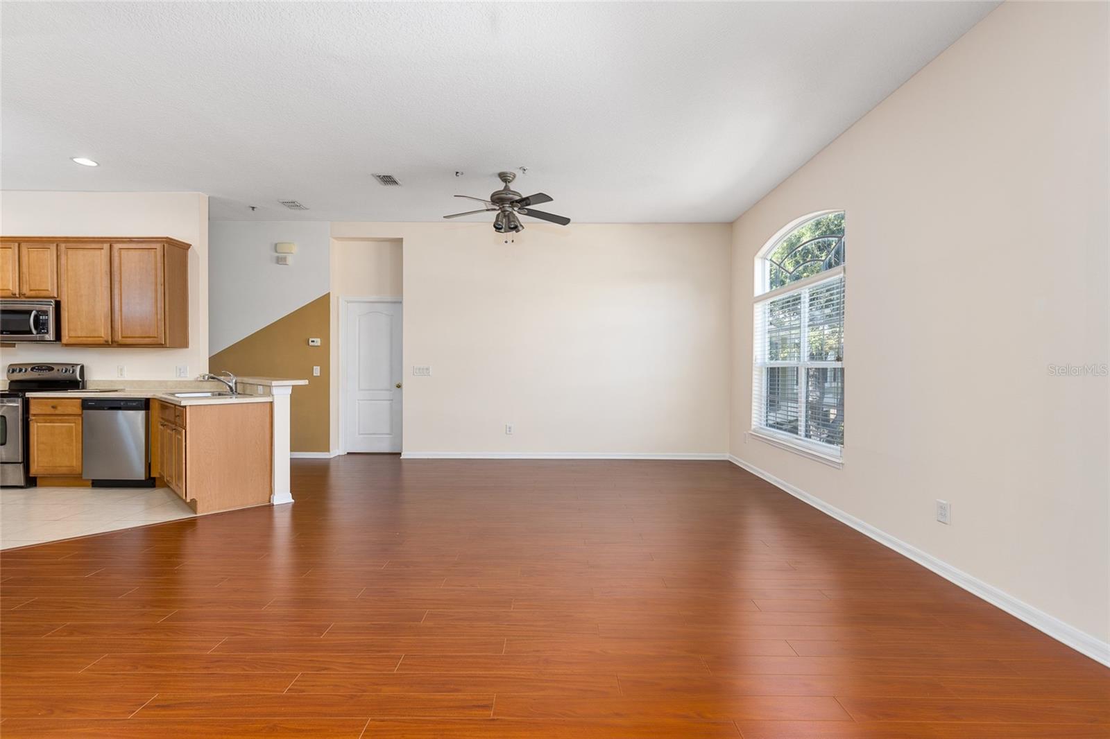 Image 11 of 38 For 454 Ashley Brooke Court C