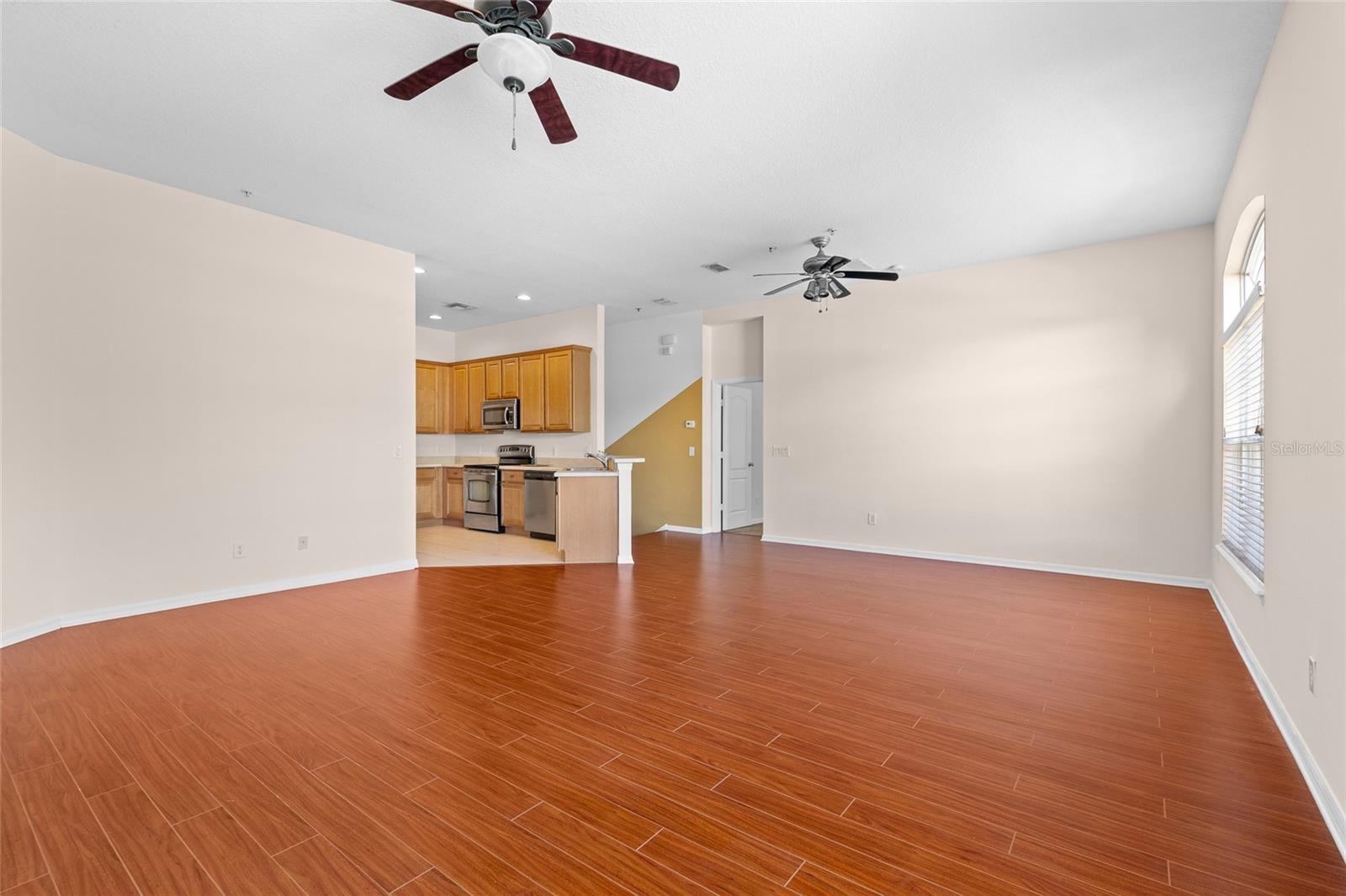 Image 13 of 38 For 454 Ashley Brooke Court C