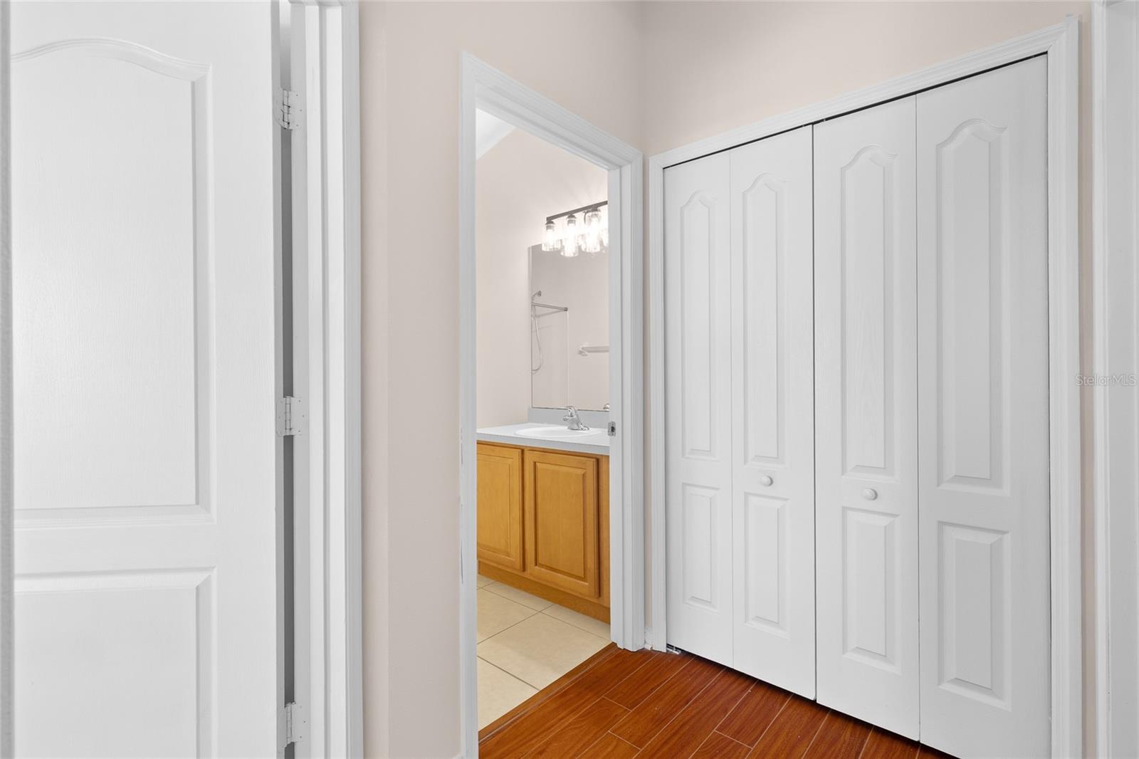 Image 23 of 38 For 454 Ashley Brooke Court C