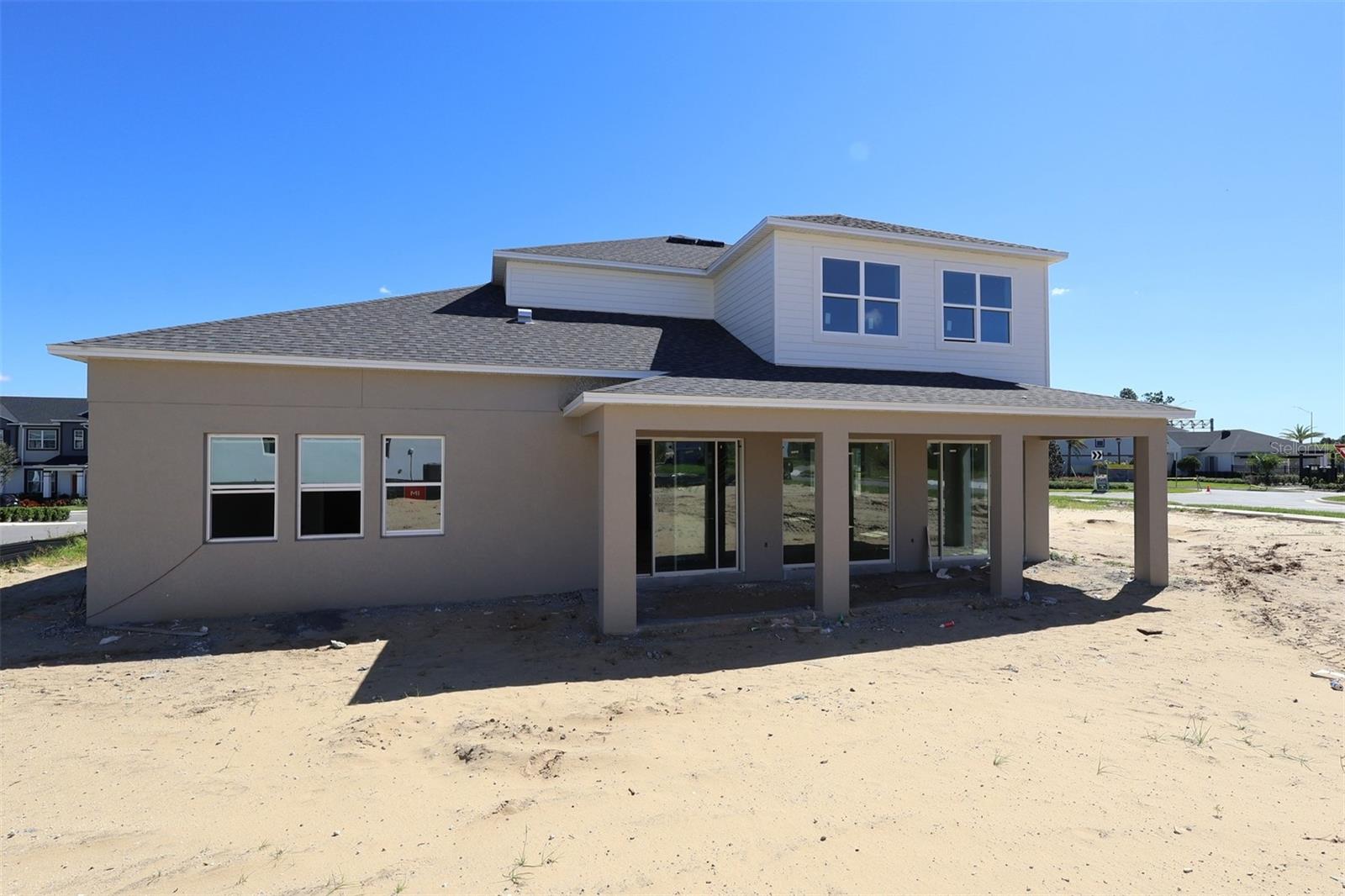 Listing photo id 14 for 866 Creeping Fig Street