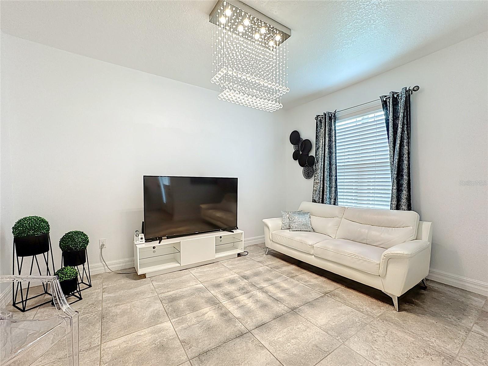 Image 7 of 52 For 2541 Seggolia Lane