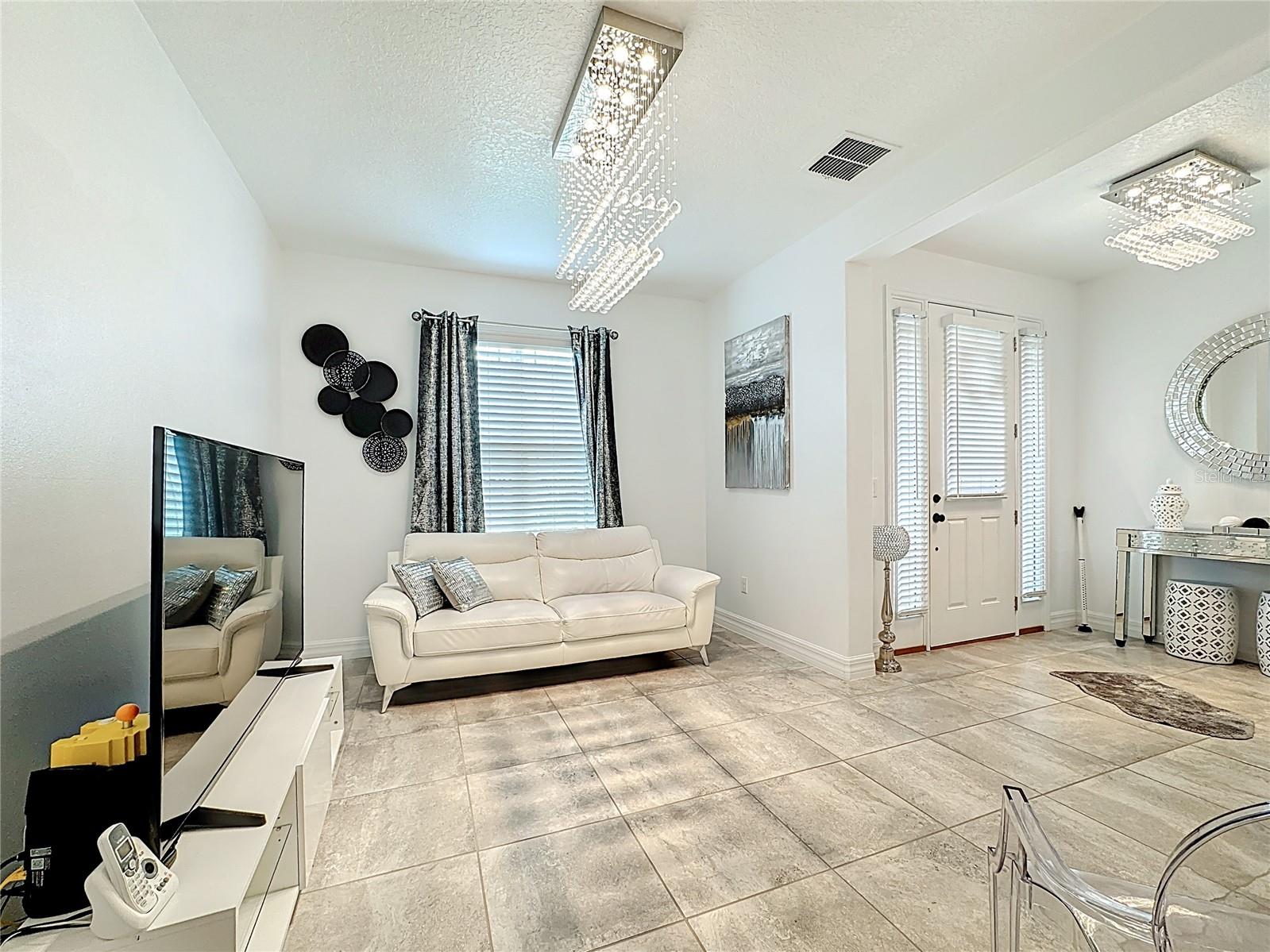 Image 8 of 52 For 2541 Seggolia Lane