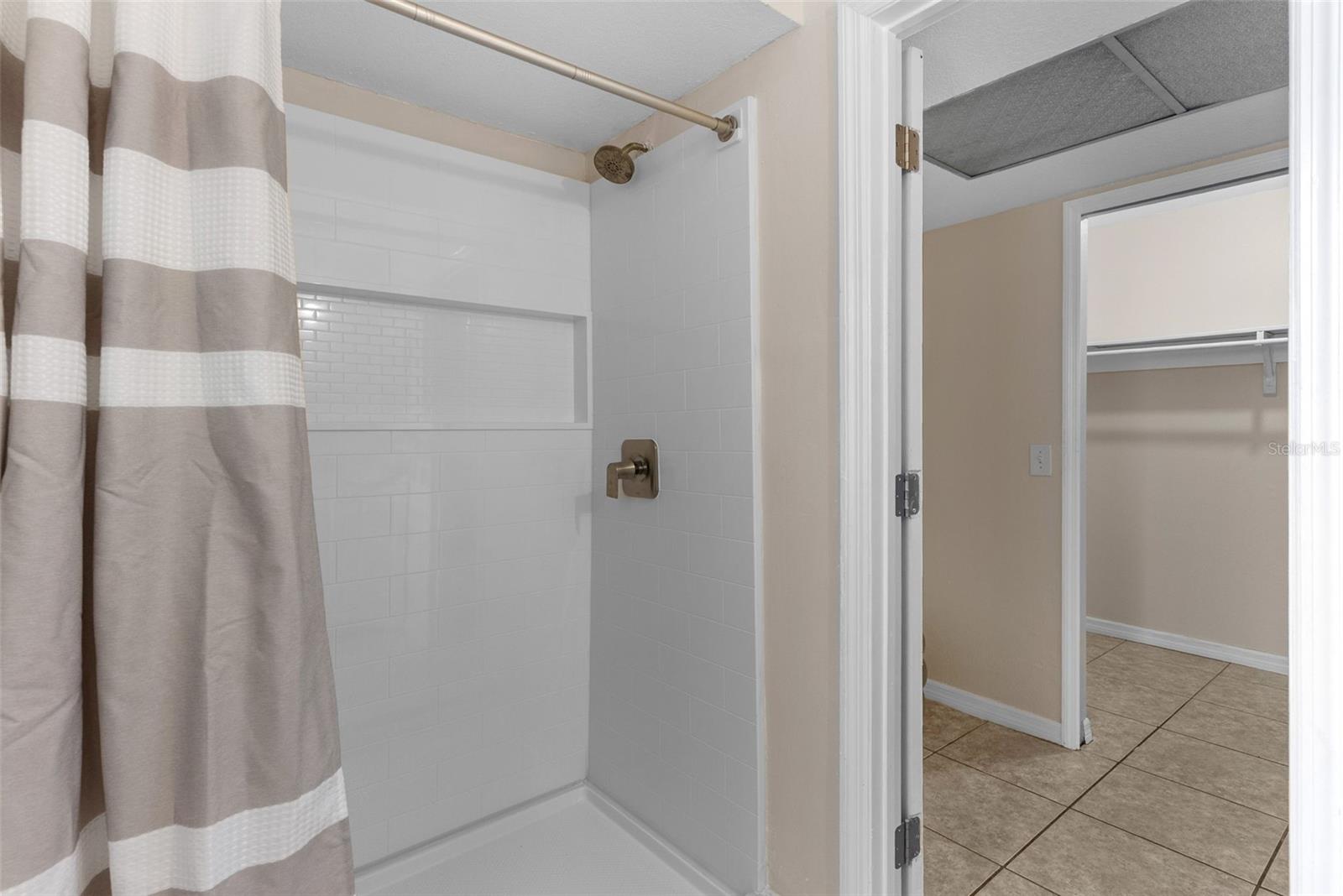 Image 18 of 38 For 7006 Ironwood Drive